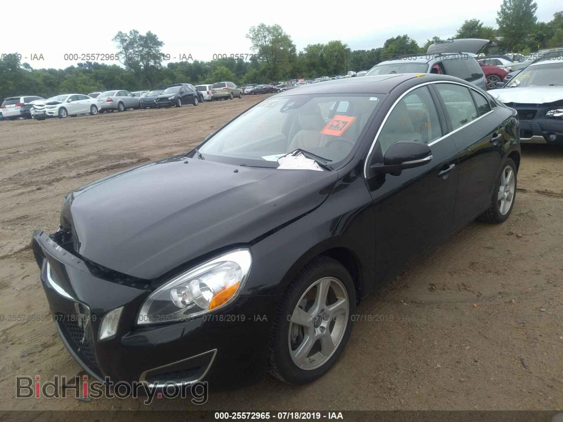 2012 VOLVO S60 - VIN: YV1622FS0C2046777 - Фото 2
