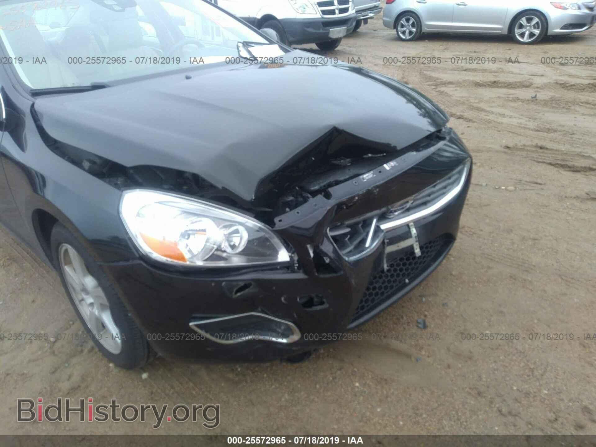 2012 VOLVO S60 - VIN: YV1622FS0C2046777 - Фото 6
