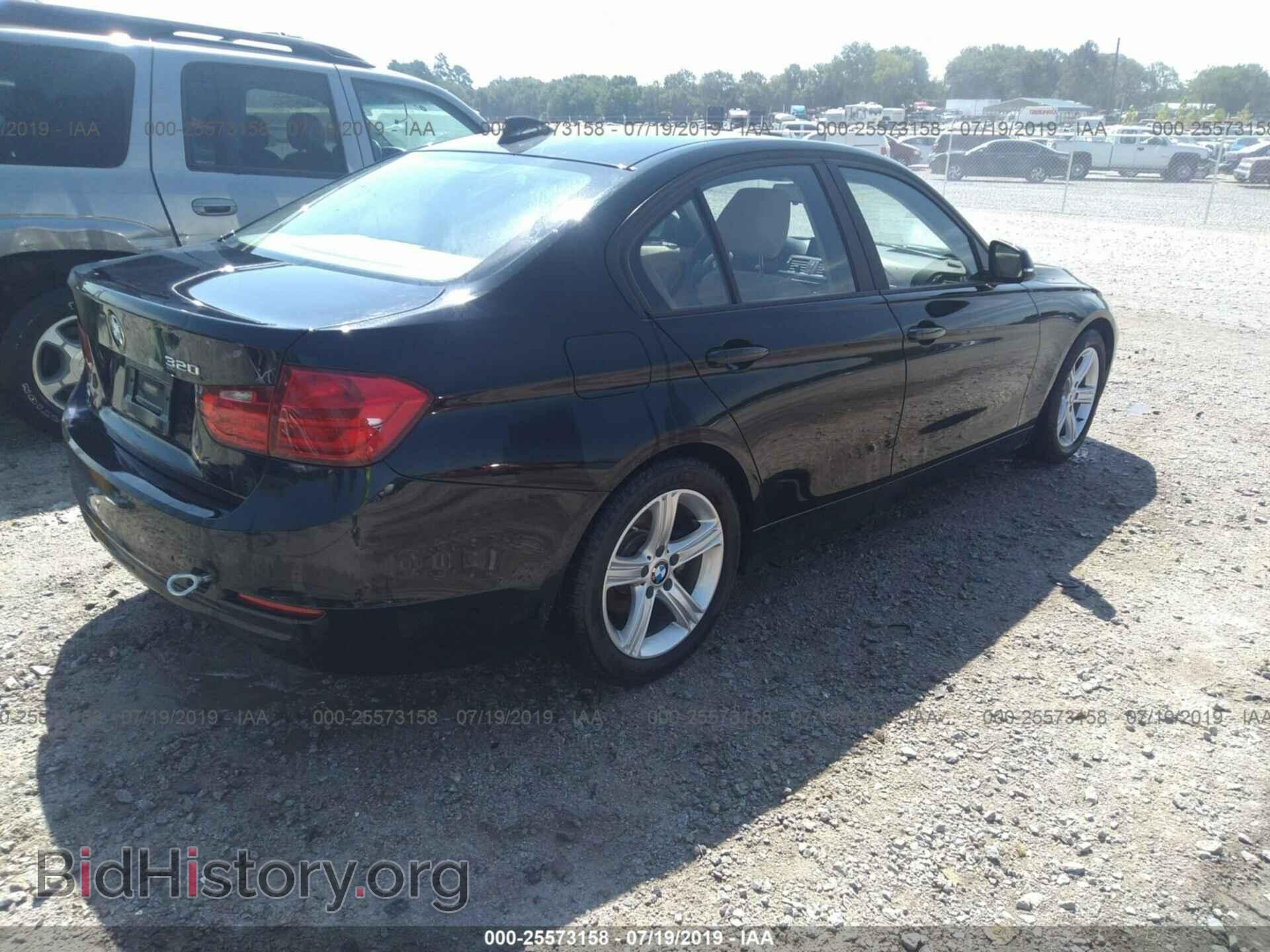 2013 BMW 320 - VIN: WBA3B1C55DF461537 - Photo 4