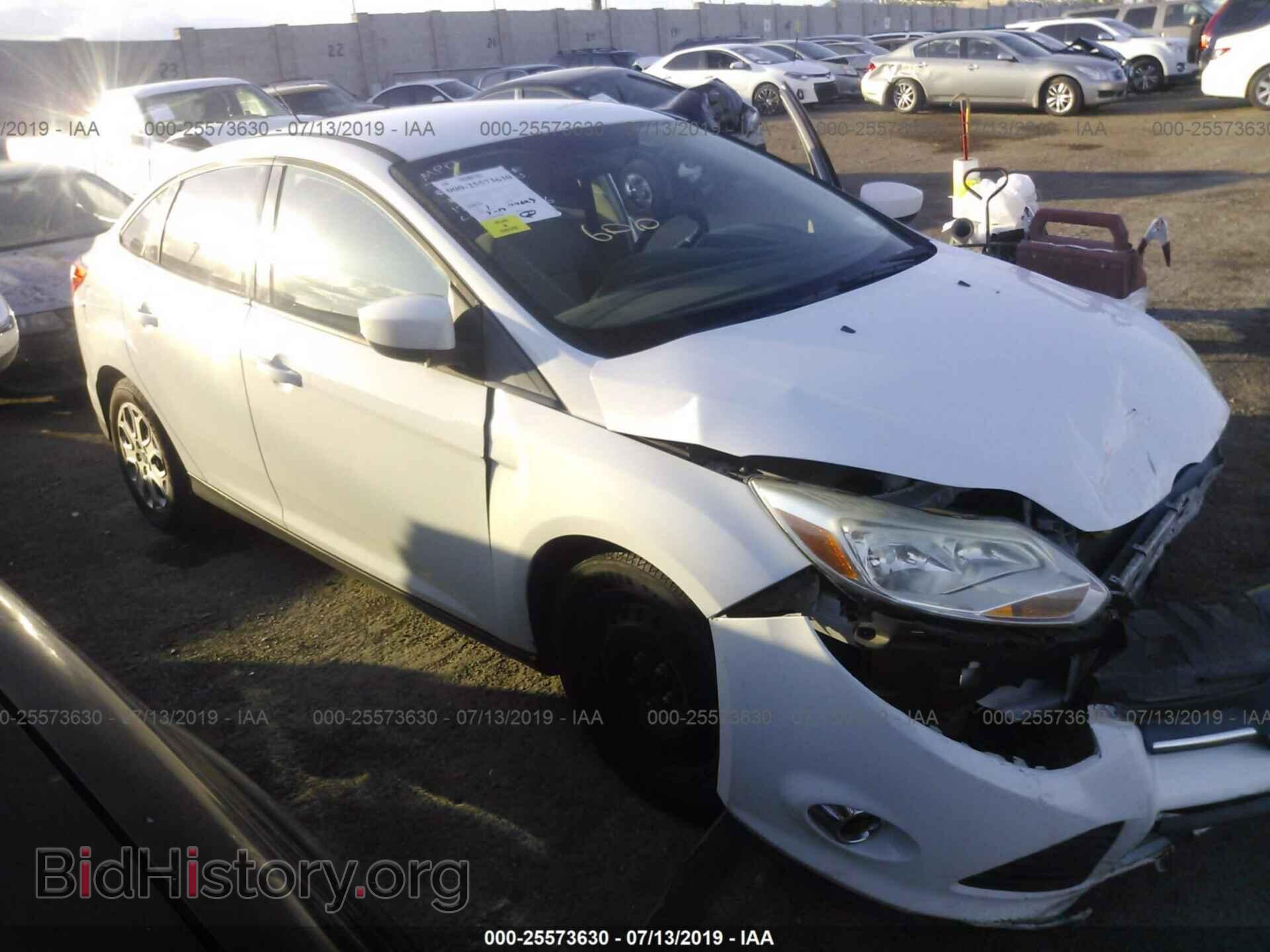 Photo 1FAHP3F23CL196825 - FORD FOCUS 2012