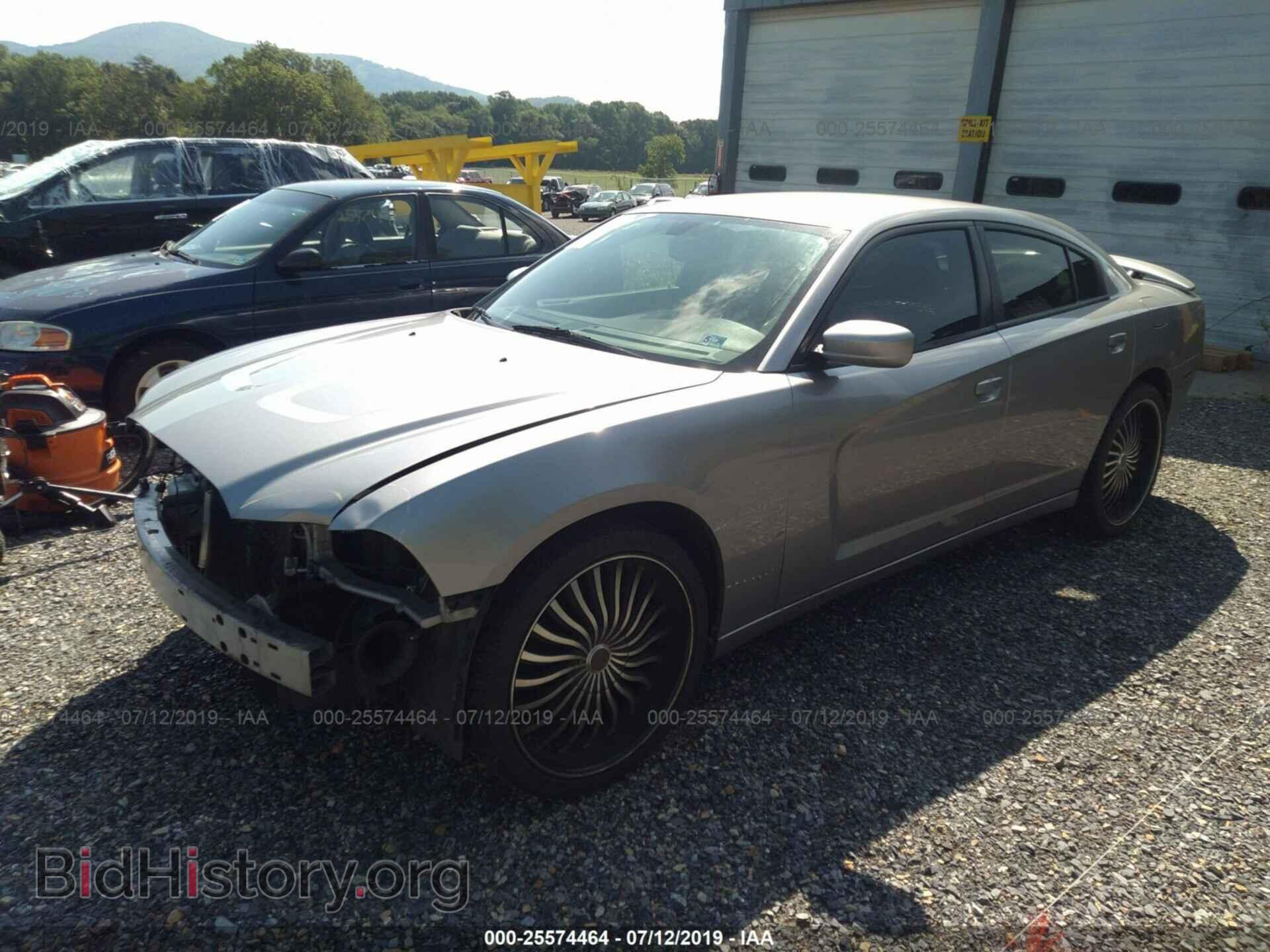 2011 DODGE CHARGER - VIN: 2B3CL3CG3BH520014 - Фото 2