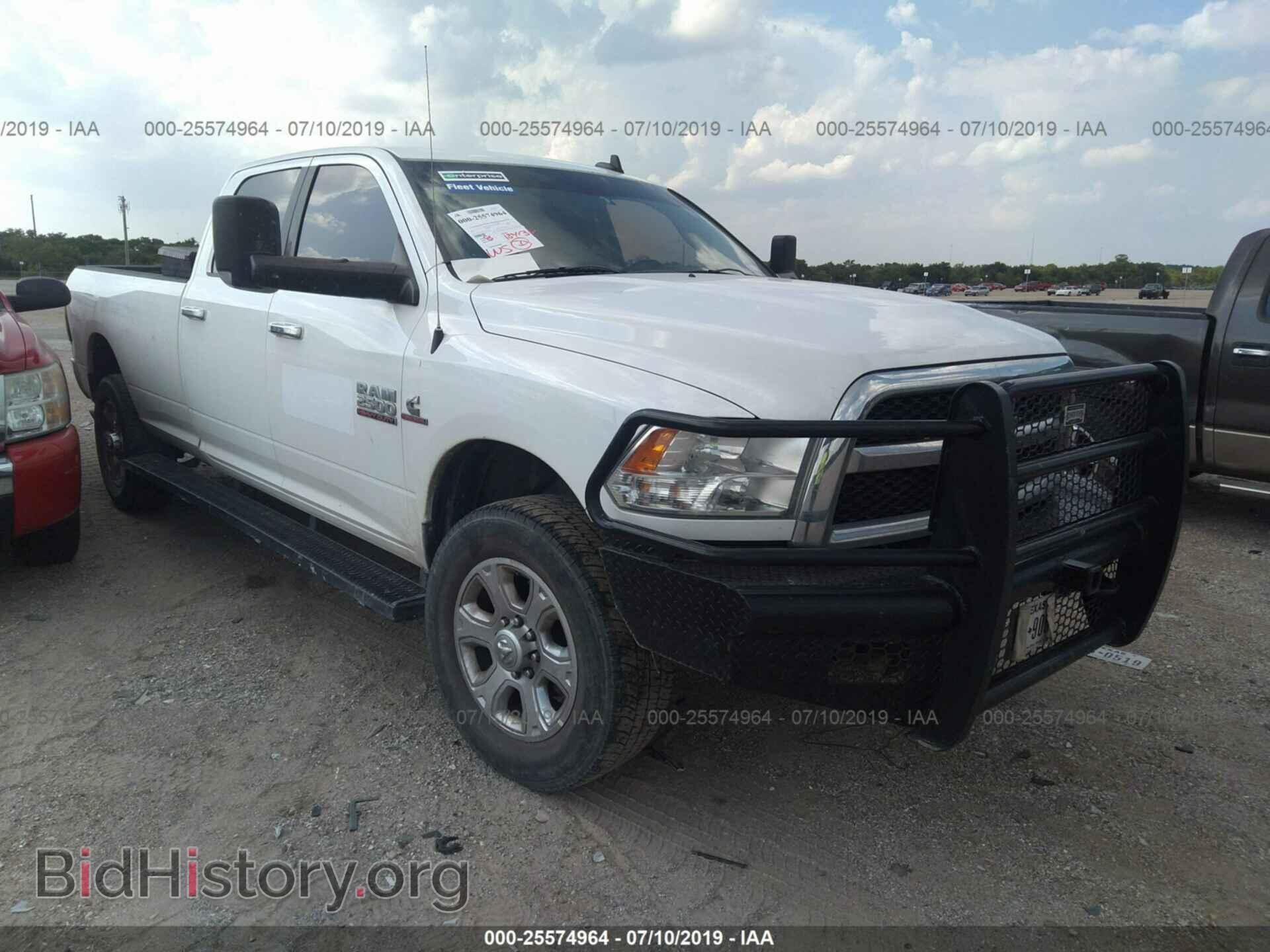 Фотография 3C6UR5JL7FG523847 - RAM 2500 2015