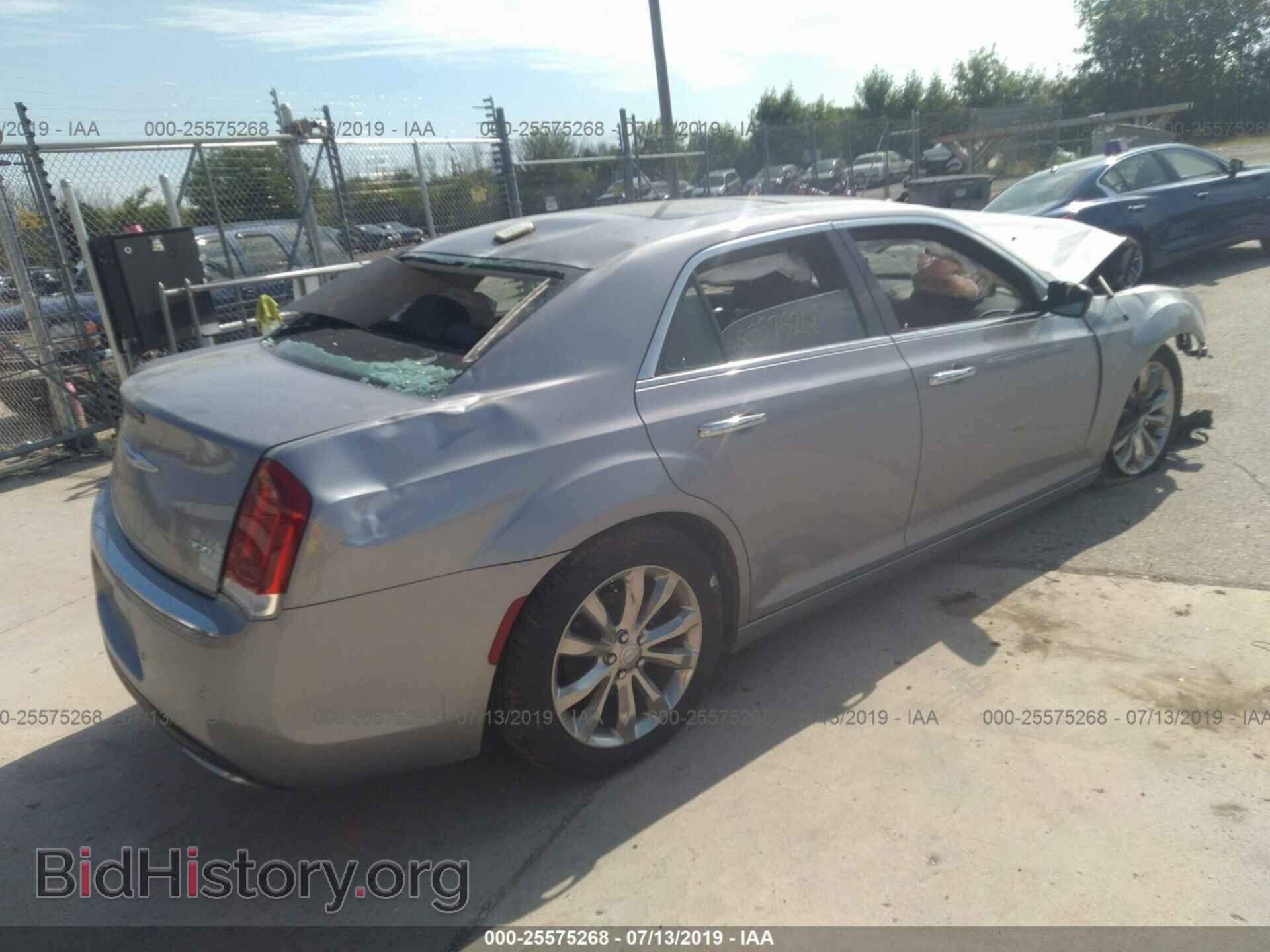 2018 CHRYSLER 300 - VIN: 2C3CCAKG5JH300154 - Фото 4