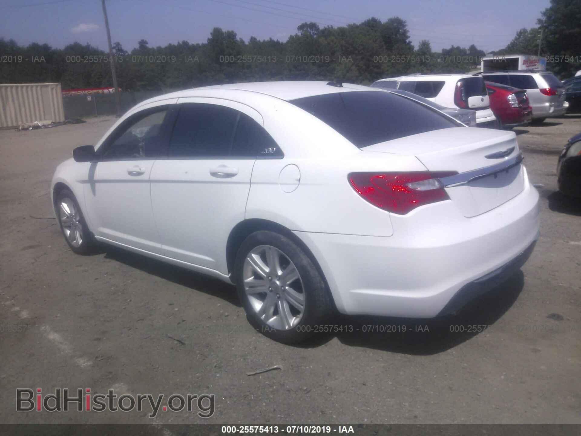 2011 CHRYSLER 200 - VIN: 1C3BC1FGXBN570429 - Фото 3