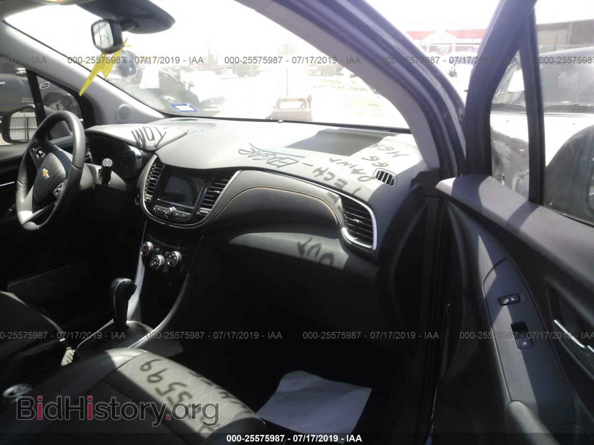 2018 CHEVROLET TRAX - VIN: 3GNCJLSB3JL330950 - Фото 5
