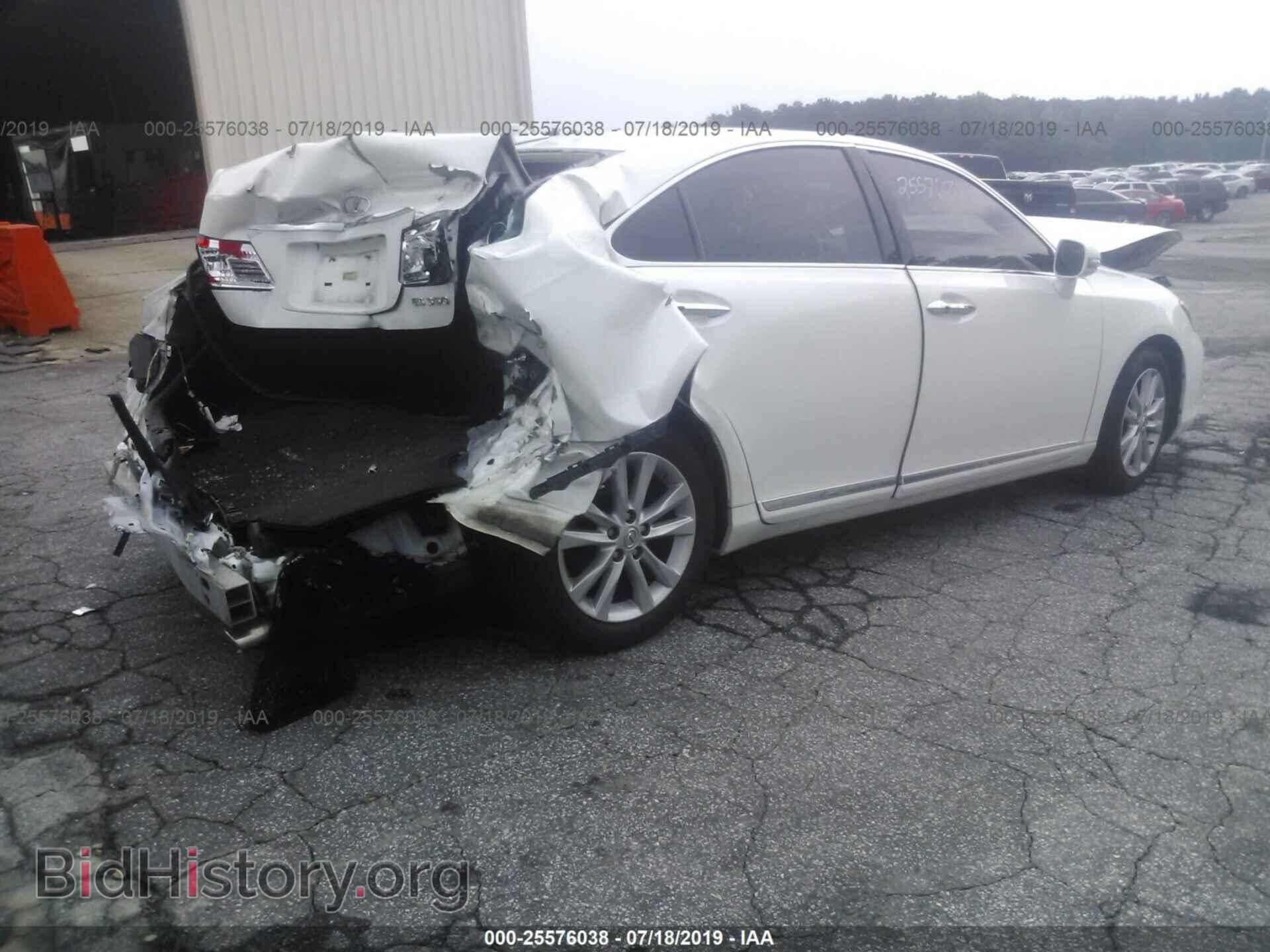 2011 LEXUS ES - VIN: JTHBK1EG1B2451572 - Фото 4