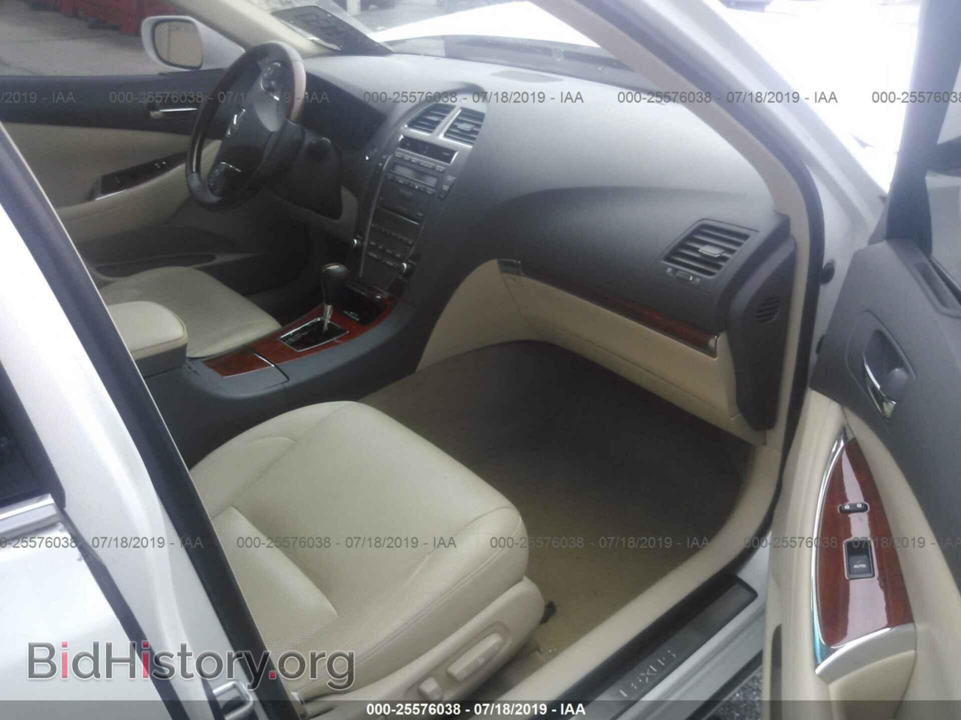 2011 LEXUS ES - VIN: JTHBK1EG1B2451572 - Фото 5