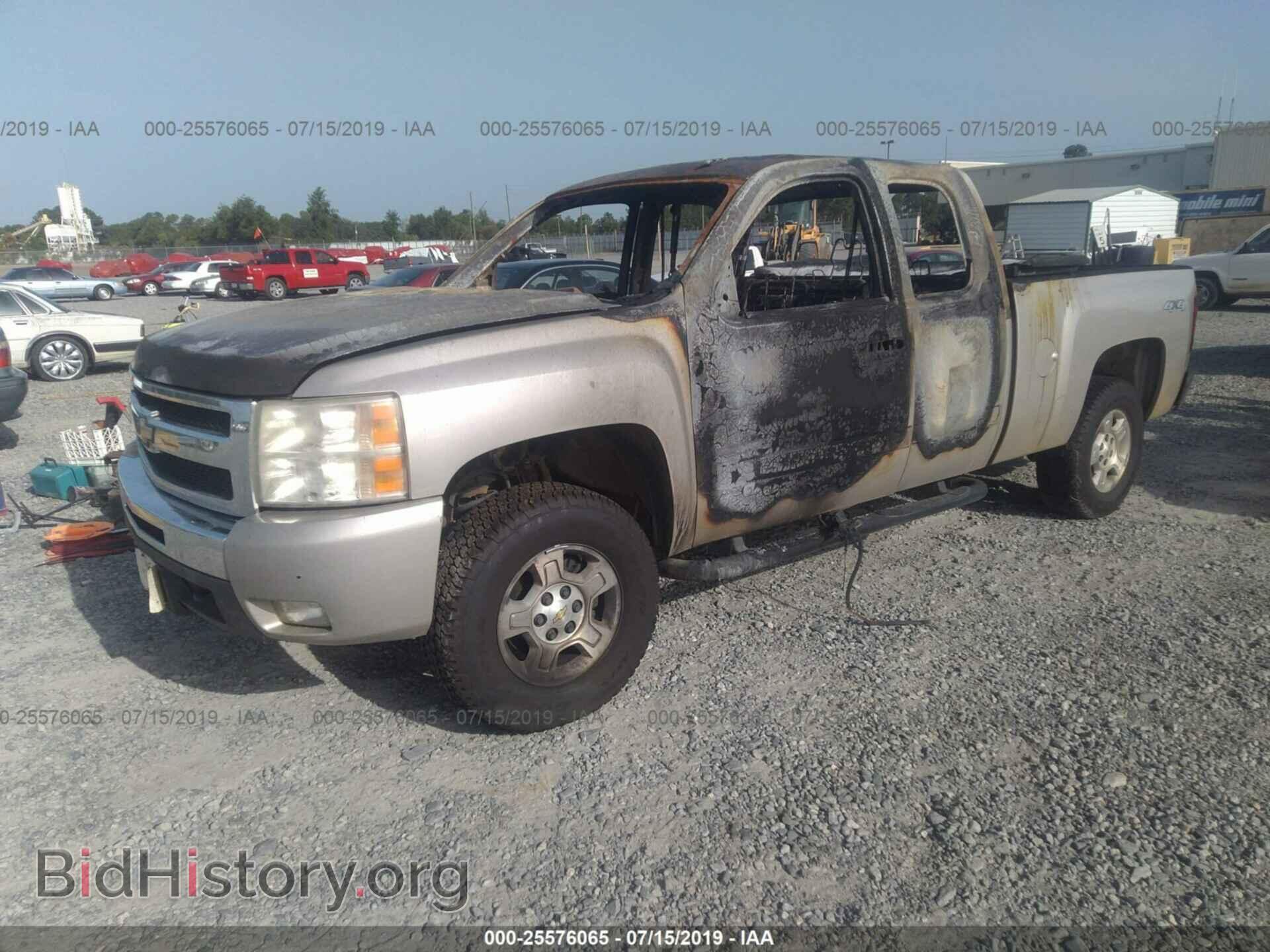 2007 CHEVROLET SILVERADO - VIN: 1GCFK19Y17Z514173 - Фото 2