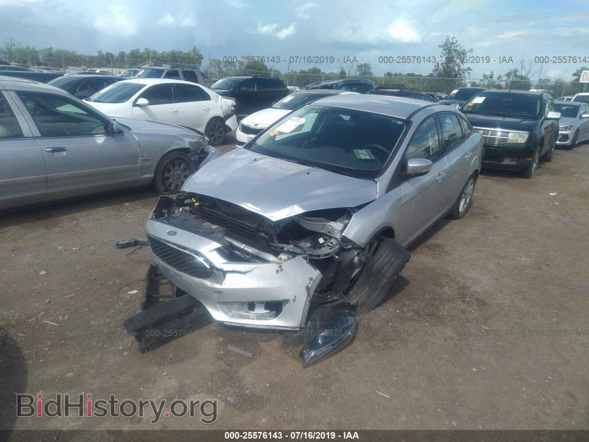 2017 FORD FOCUS - VIN: 1FADP3F25HL346925 - Фото 2