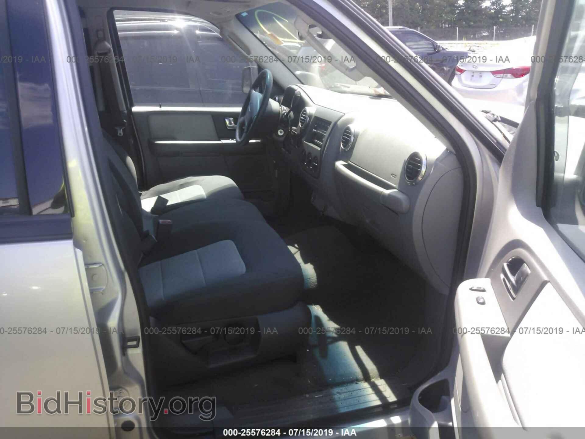 2004 FORD EXPEDITION - VIN: 1FMPU16L64LB63942 - Фото 5