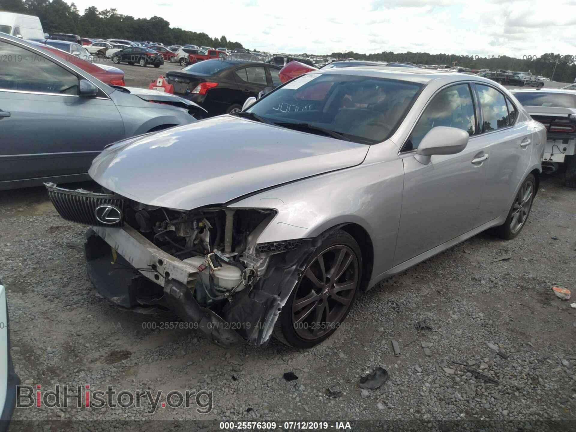 2008 LEXUS IS - VIN: JTHBK262282082111 - Photo 2