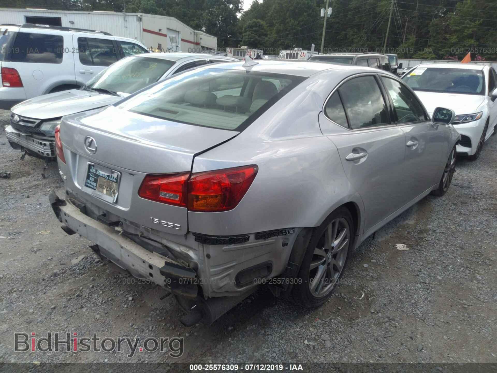 2008 LEXUS IS - VIN: JTHBK262282082111 - Photo 4