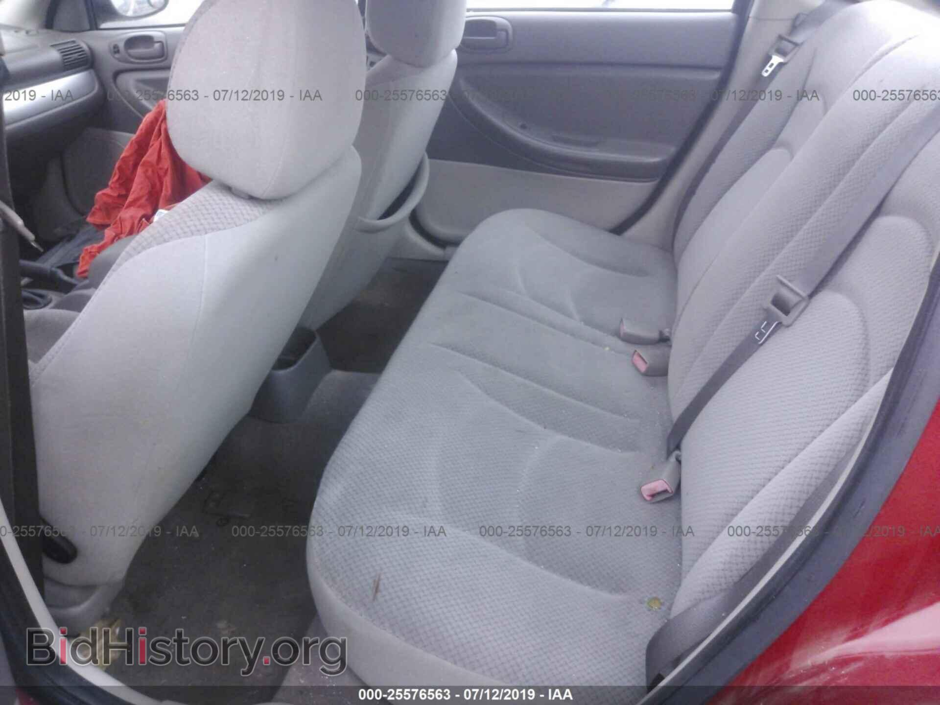 2005 CHRYSLER SEBRING - VIN: 1C3EL56R45N688342 - Фото 8