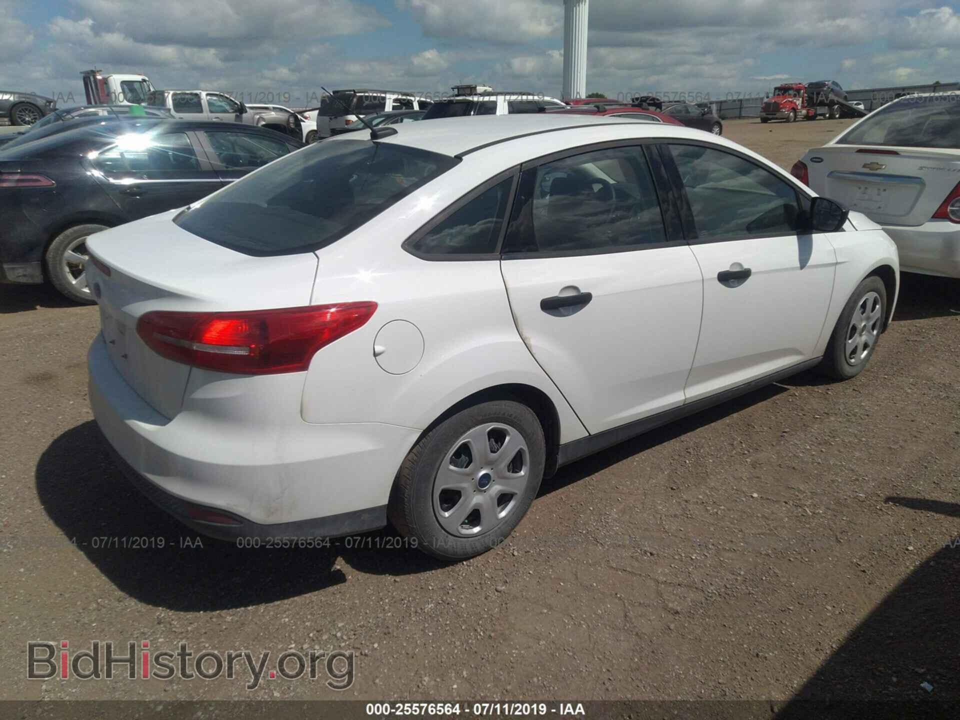 2017 FORD FOCUS - VIN: 1FADP3E24HL303551 - Фото 4