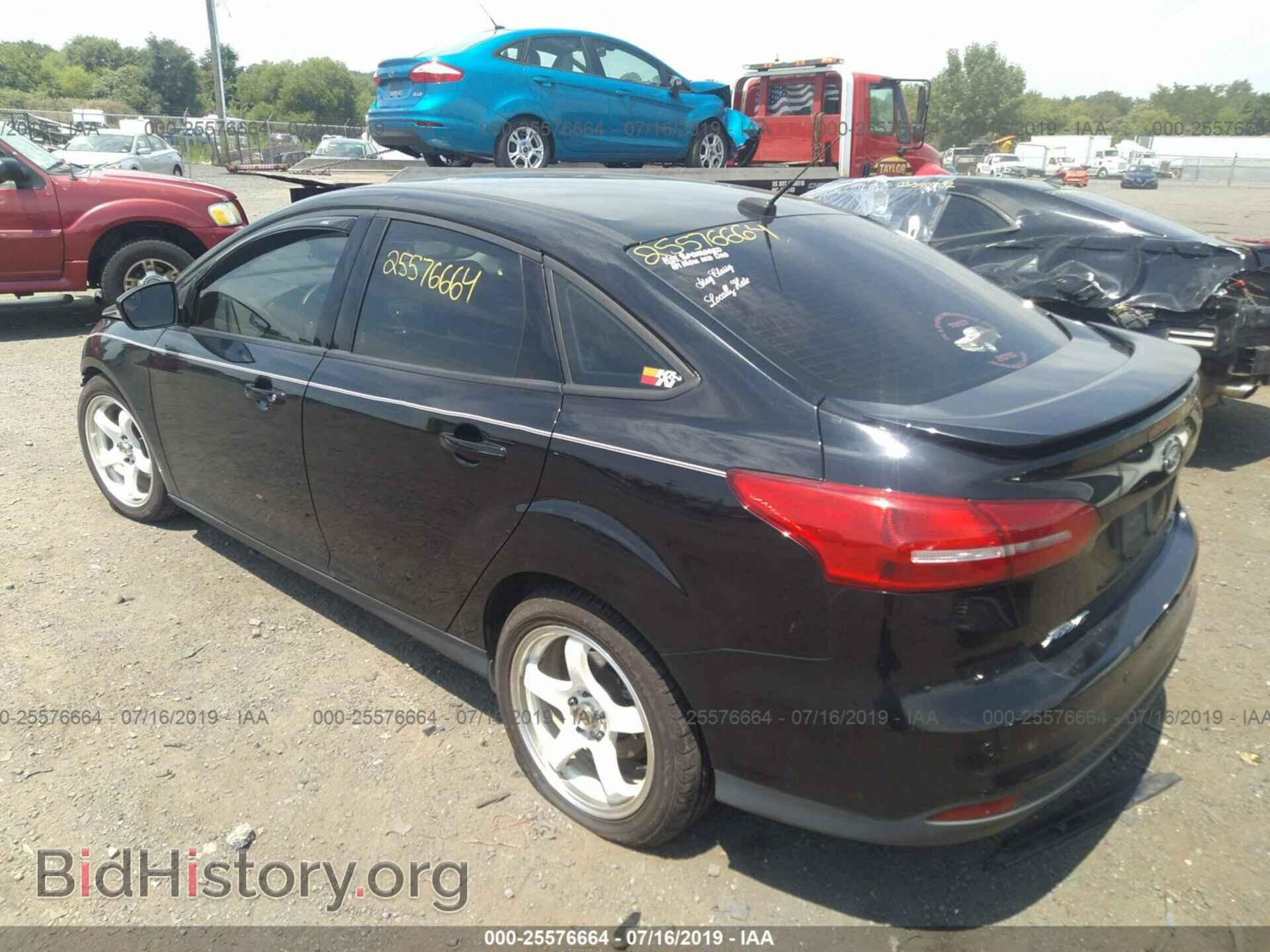2016 FORD FOCUS - VIN: 1FADP3F23GL300864 - Photo 3