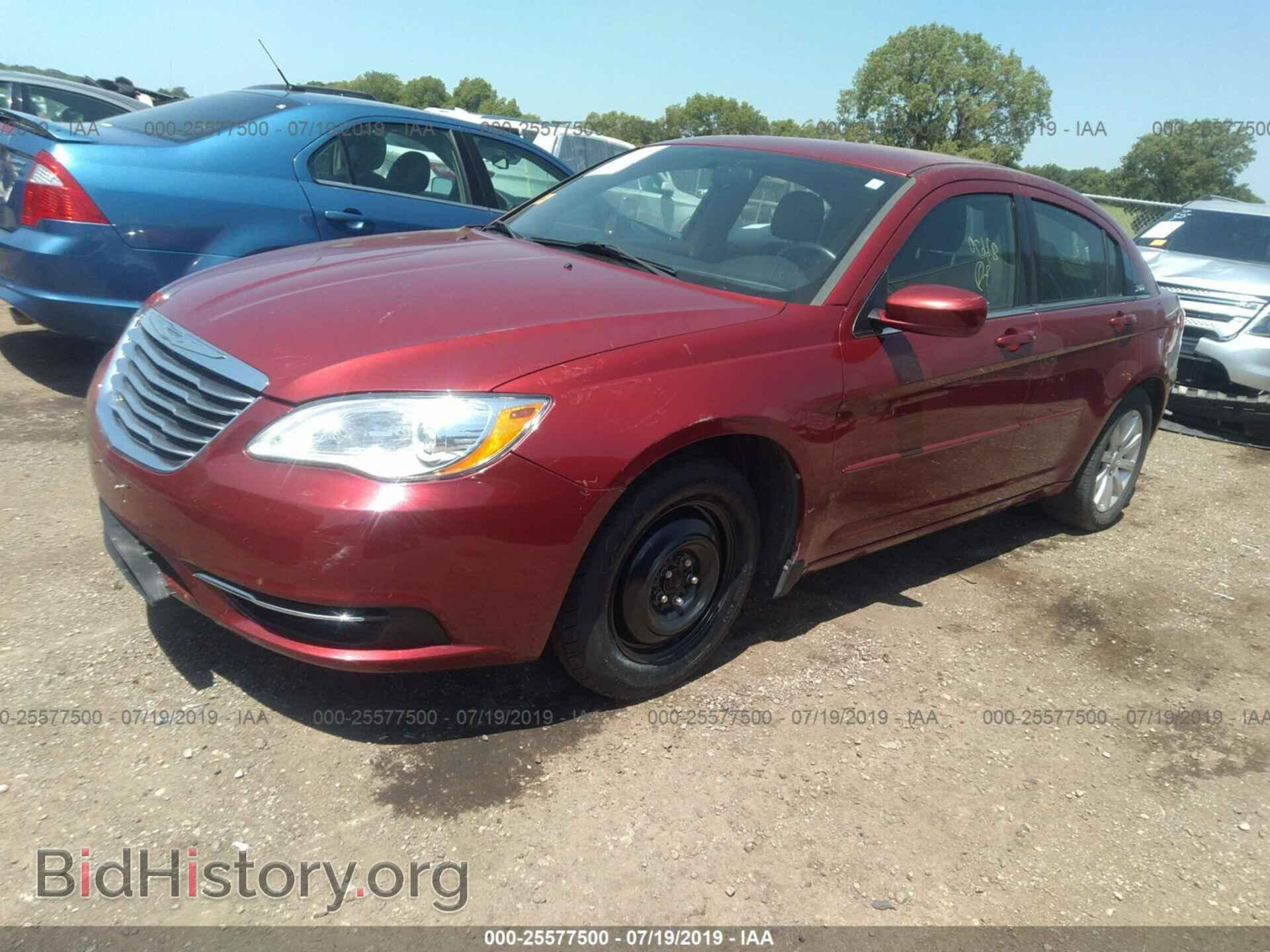 2013 CHRYSLER 200 - VIN: 1C3CCBBB0DN605986 - Photo 2