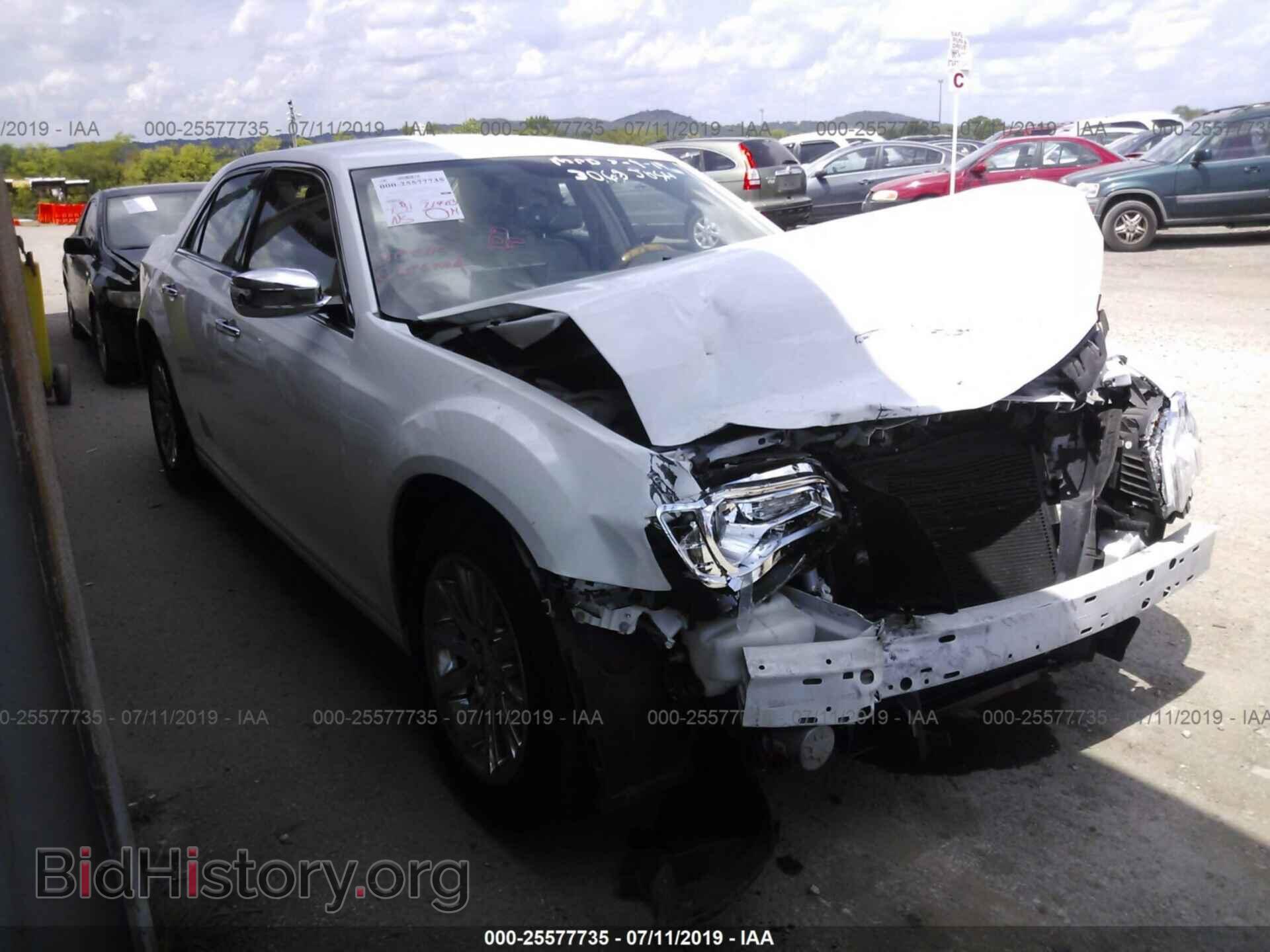 Фотография 2C3CCAEG1EH373068 - CHRYSLER 300C 2014