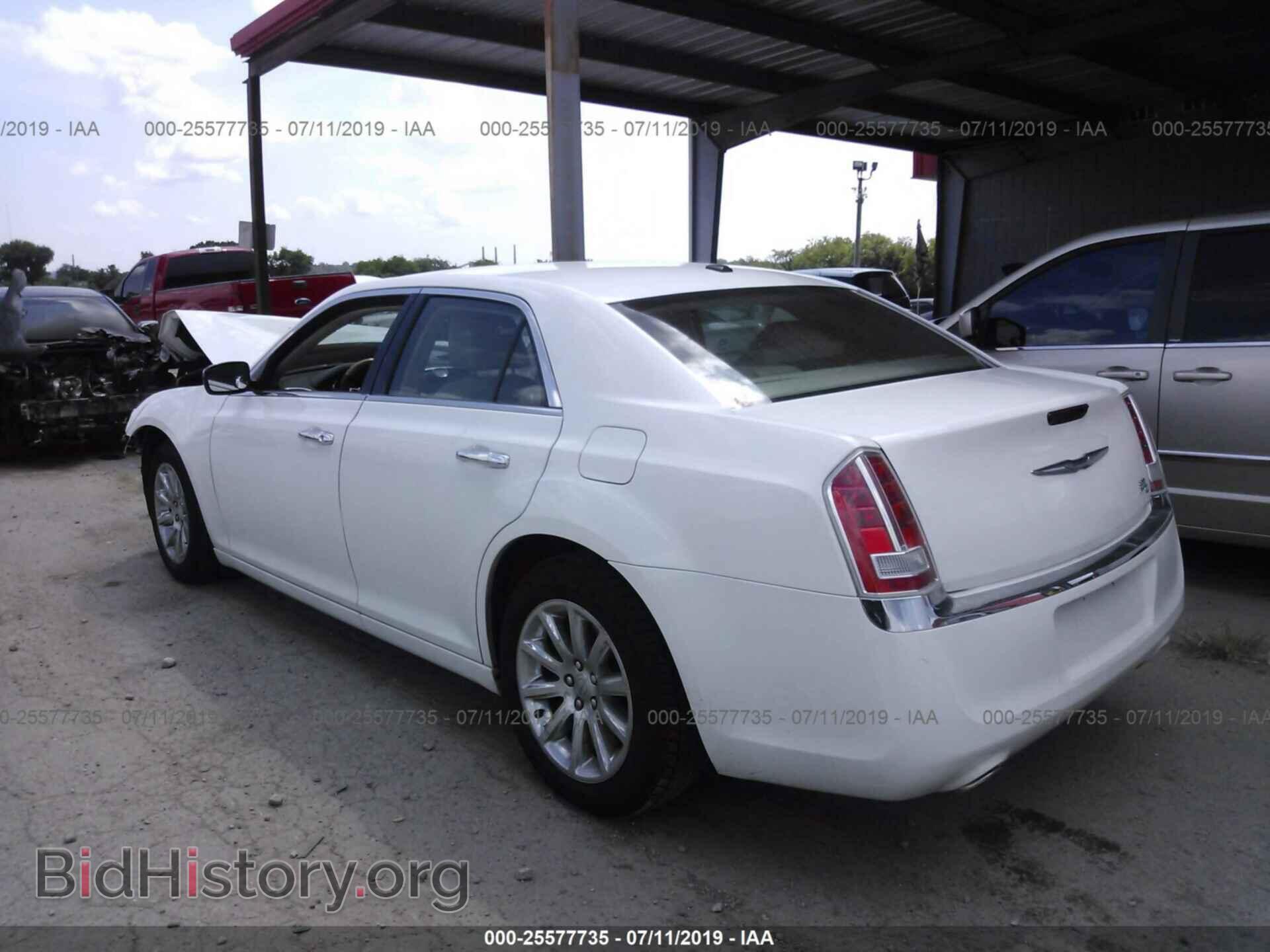2014 CHRYSLER 300C - VIN: 2C3CCAEG1EH373068 - Фото 3