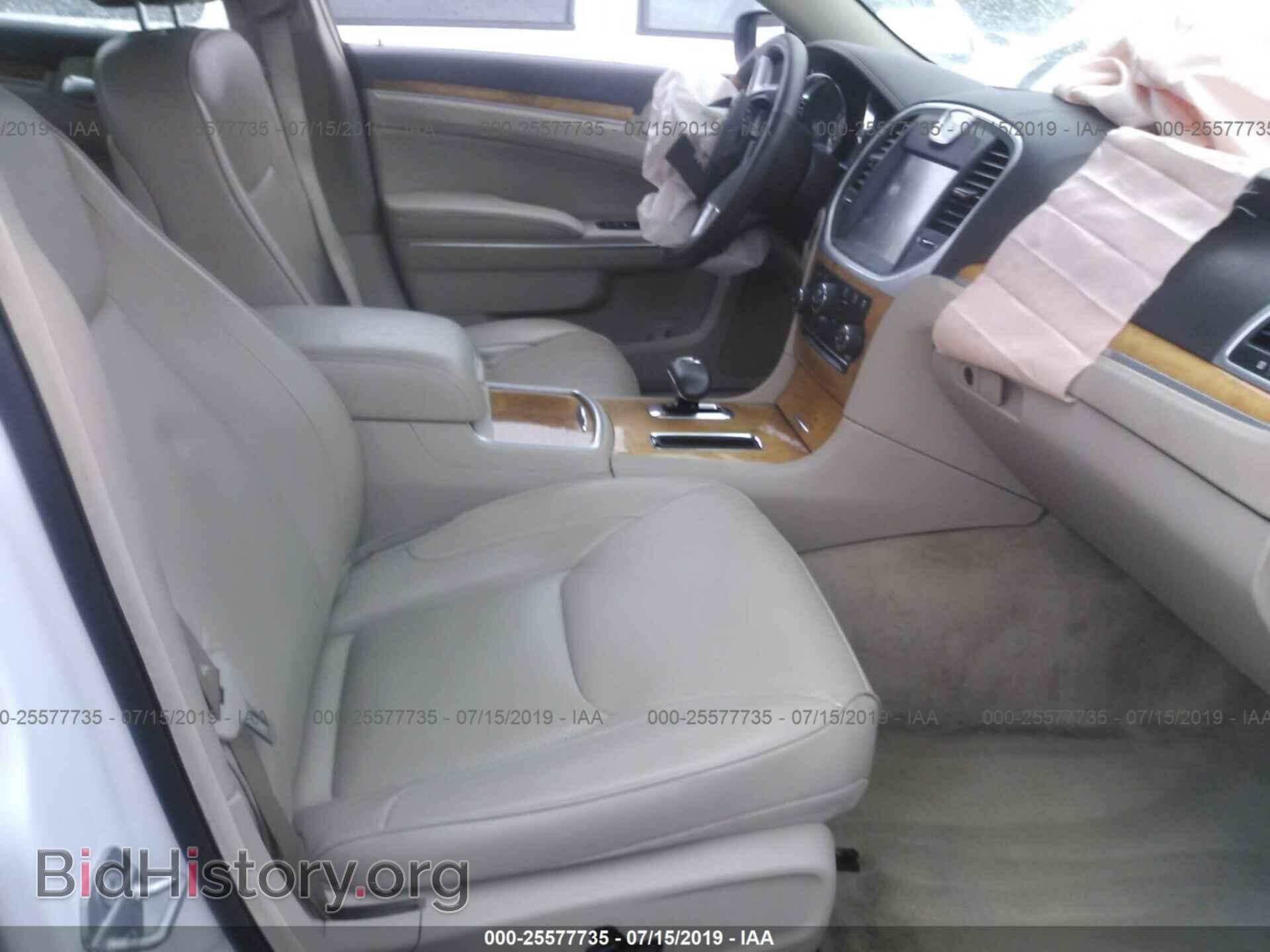 2014 CHRYSLER 300C - VIN: 2C3CCAEG1EH373068 - Фото 5