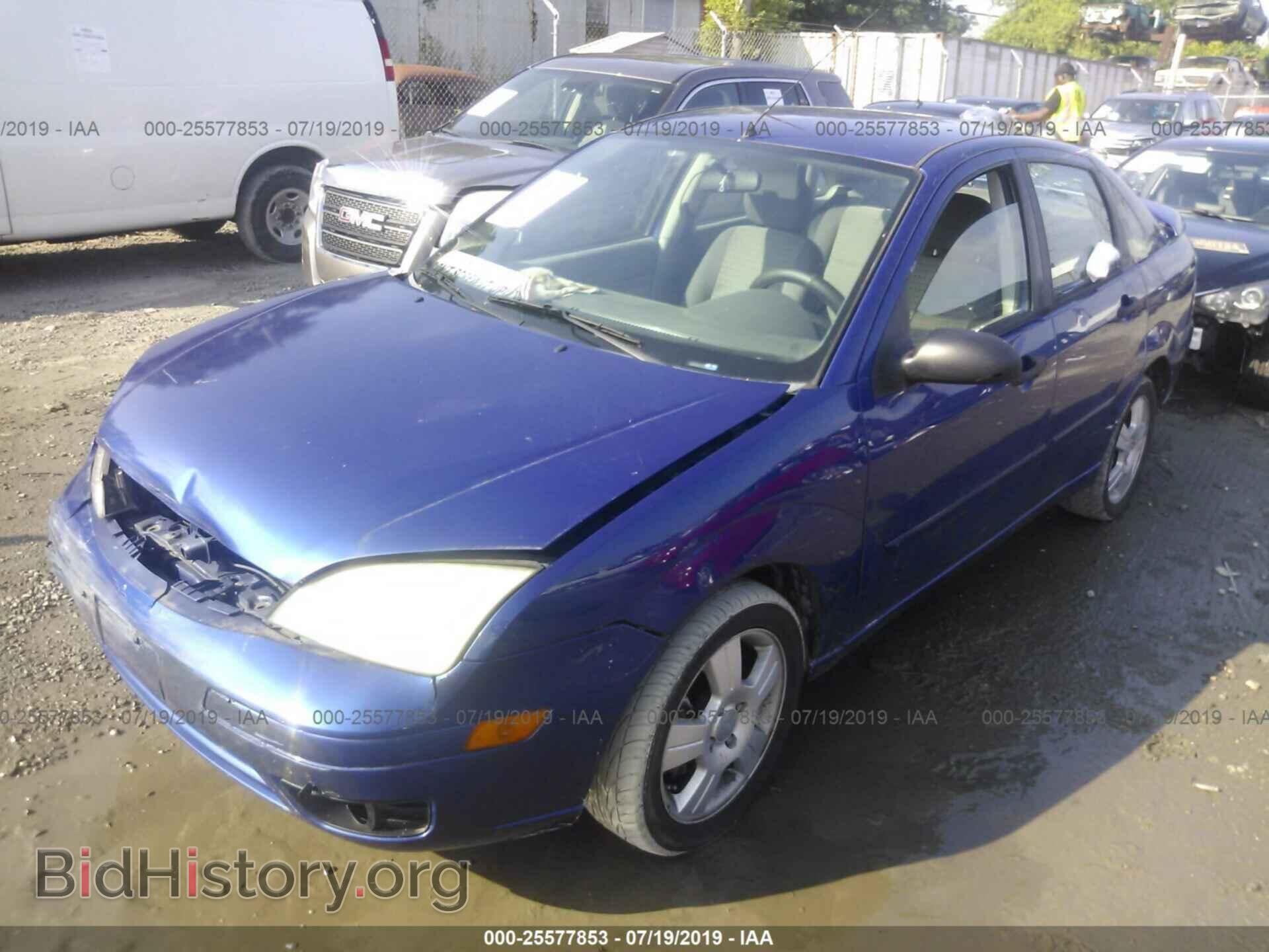 2005 FORD FOCUS - VIN: 1FAFP34N05W120579 - Фото 2
