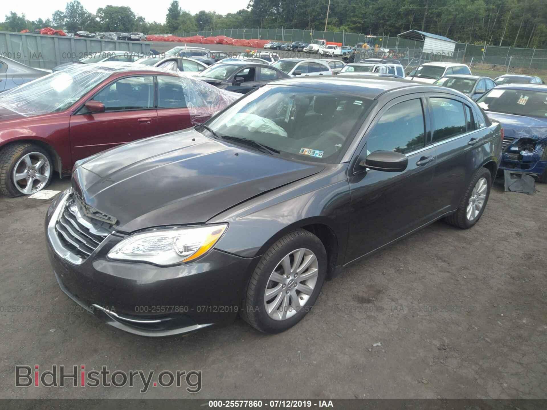 2014 CHRYSLER 200 - VIN: 1C3CCBBB6EN198600 - Фото 2