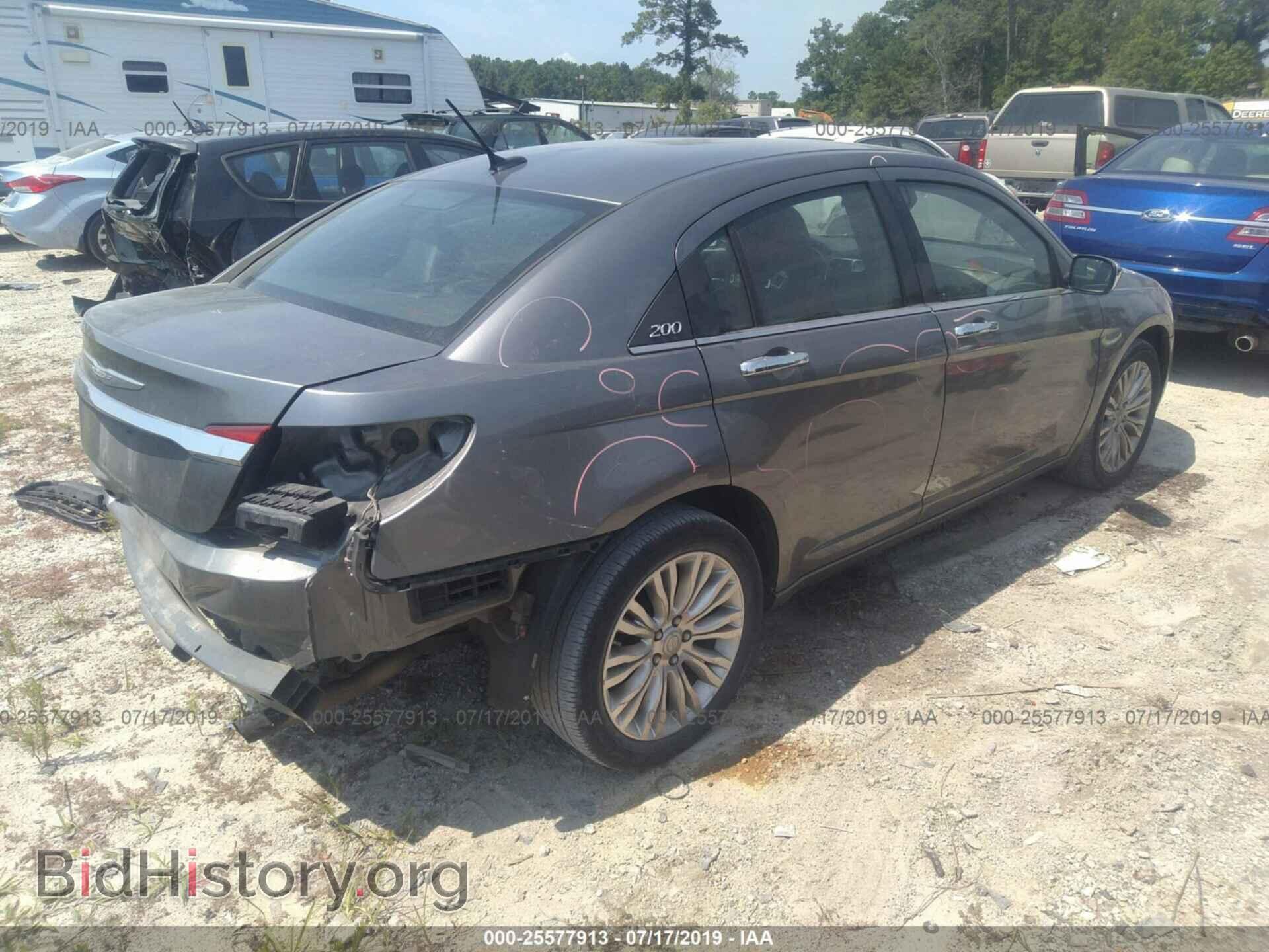 2012 CHRYSLER 200 - VIN: 1C3CCBCB0CN301585 - Photo 4
