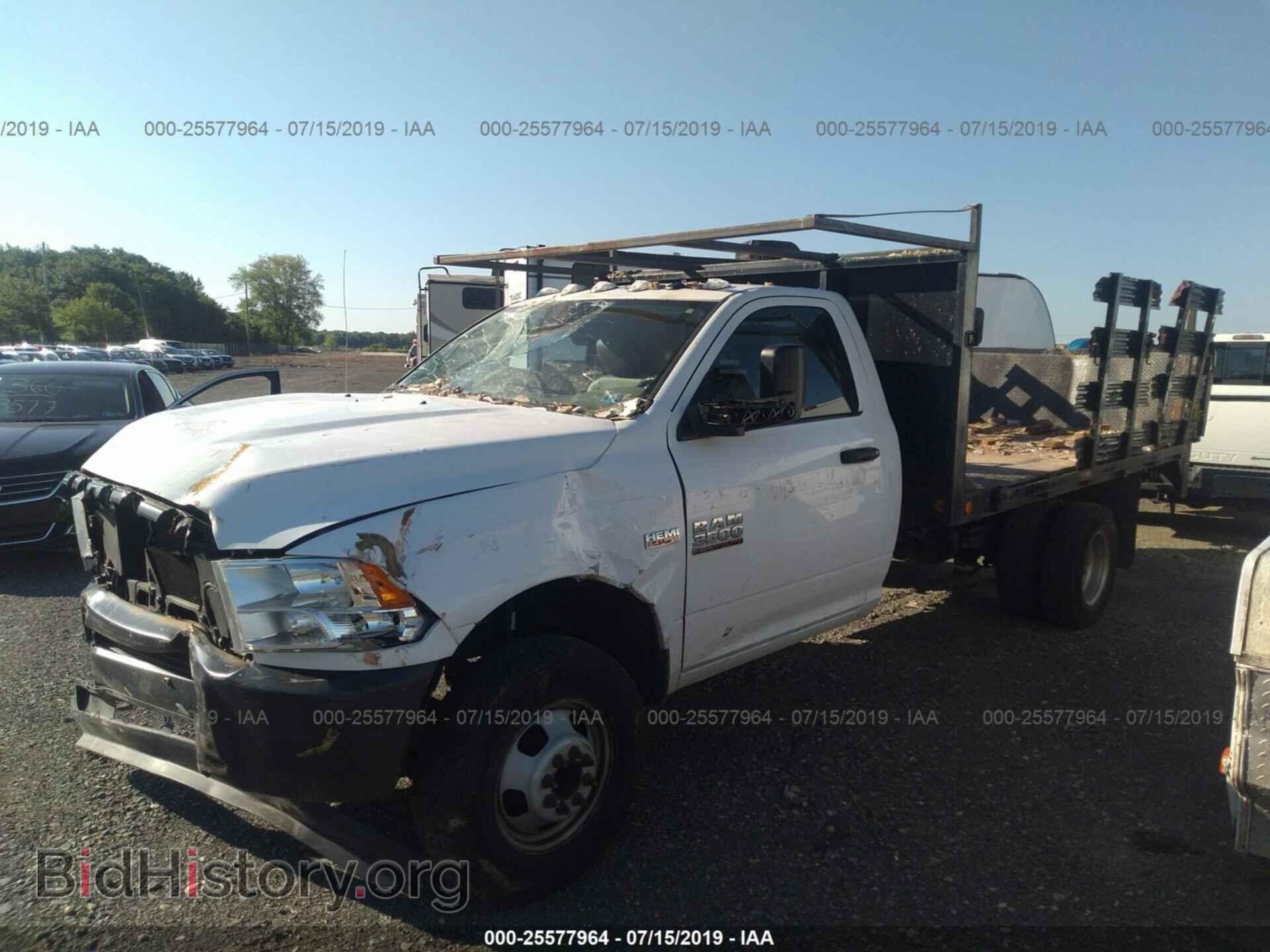 2015 RAM 3500 - VIN: 3C7WRSBJ0FG526248 - Фото 2