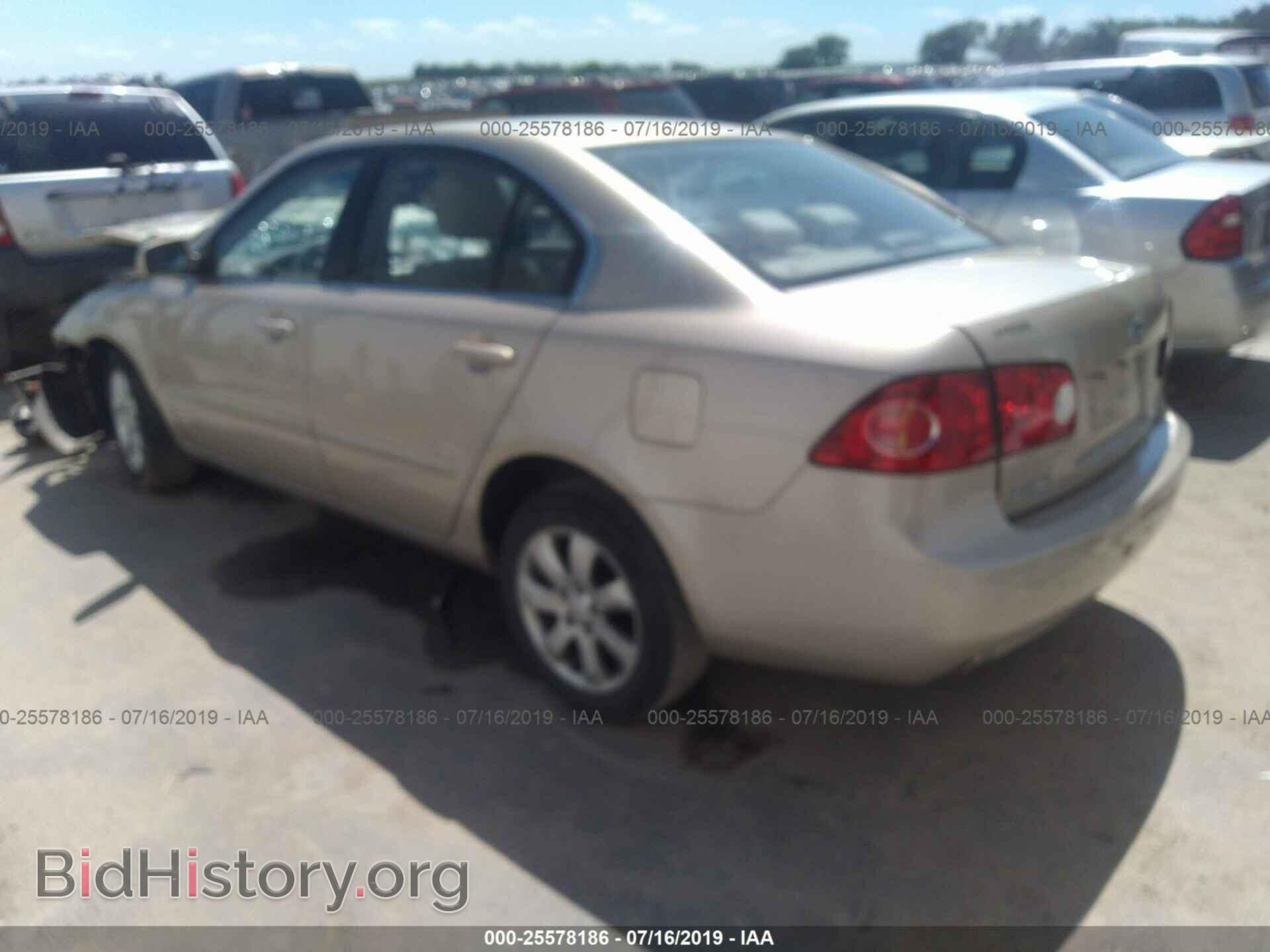 2006 KIA OPTIMA - VIN: KNAGE124265039171 - Фото 3