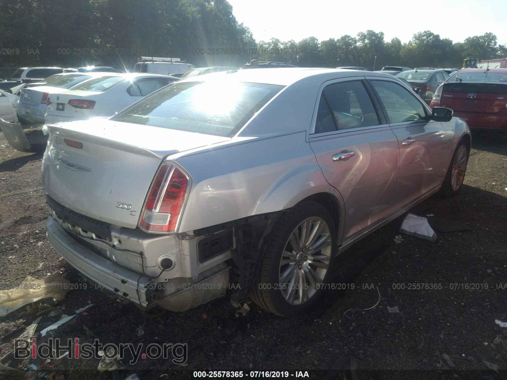 2012 CHRYSLER 300C - VIN: 2C3CCAET0CH197706 - Фото 4