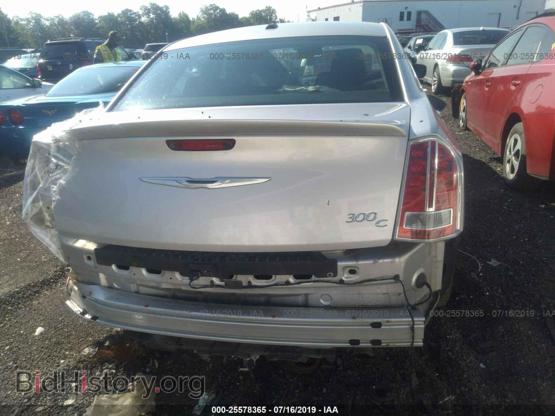 2012 CHRYSLER 300C - VIN: 2C3CCAET0CH197706 - Фото 6