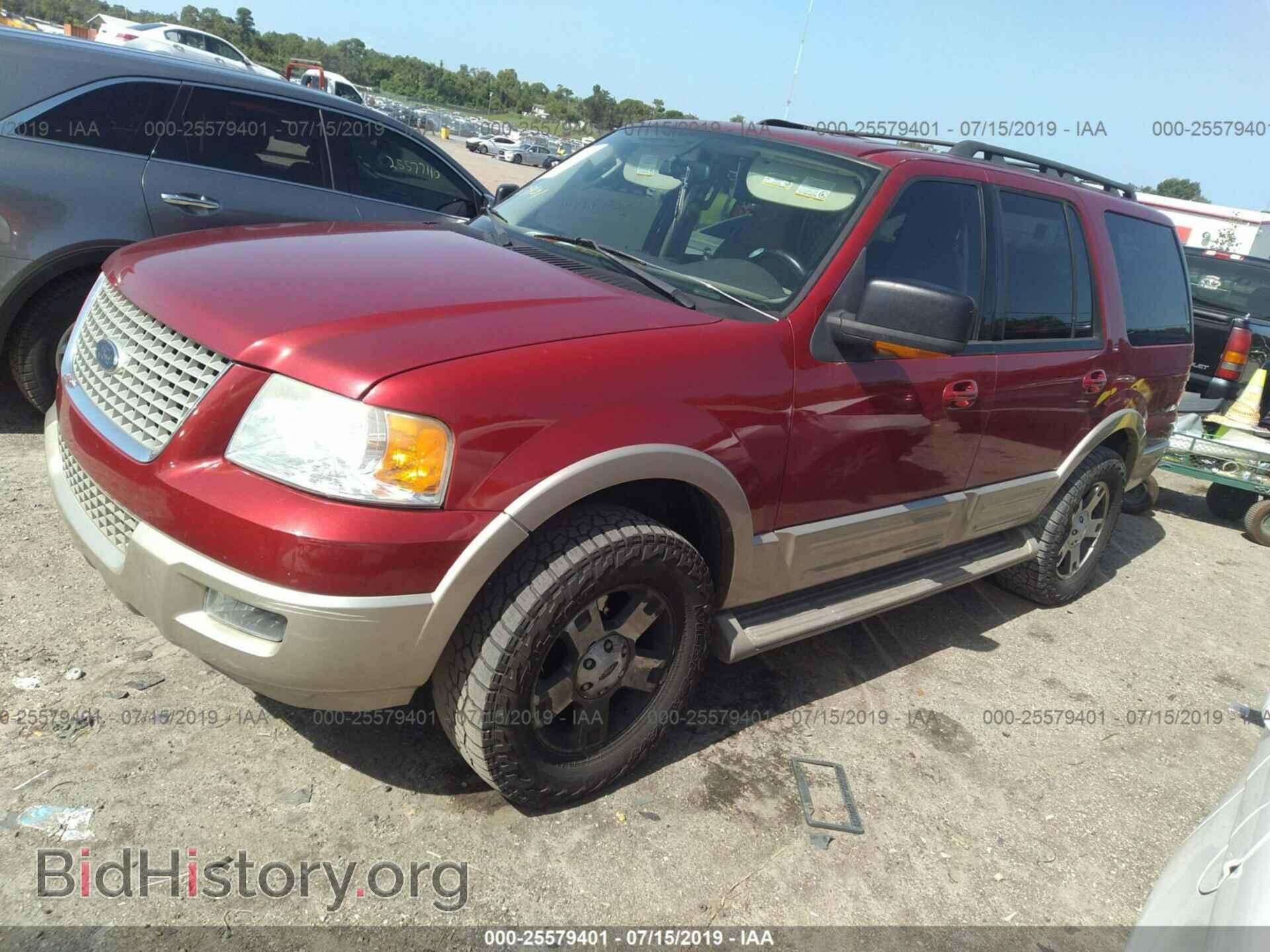 2005 FORD EXPEDITION - VIN: 1FMPU17565LB10546 - Фото 2