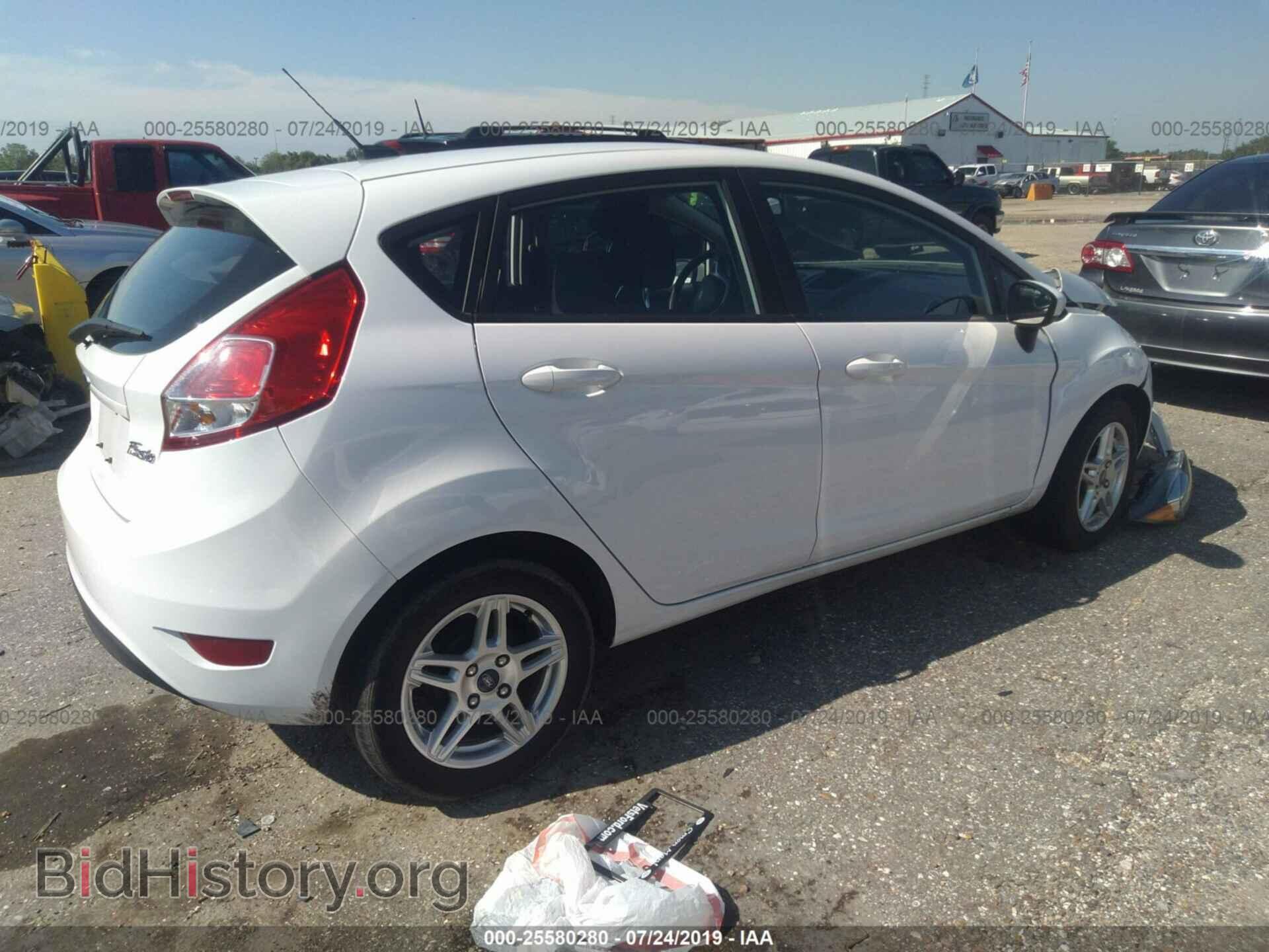2017 FORD FIESTA - VIN: 3FADP4EJ2HM145996 - Photo 4