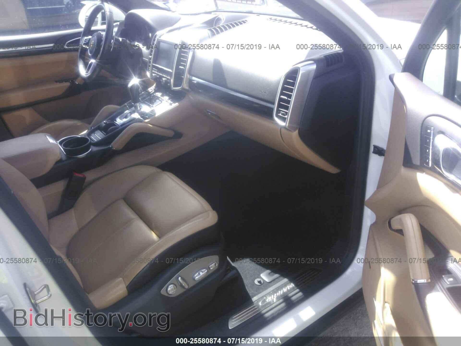 2016 PORSCHE CAYENNE - VIN: WP1AA2A28GKA36903 - Фото 5