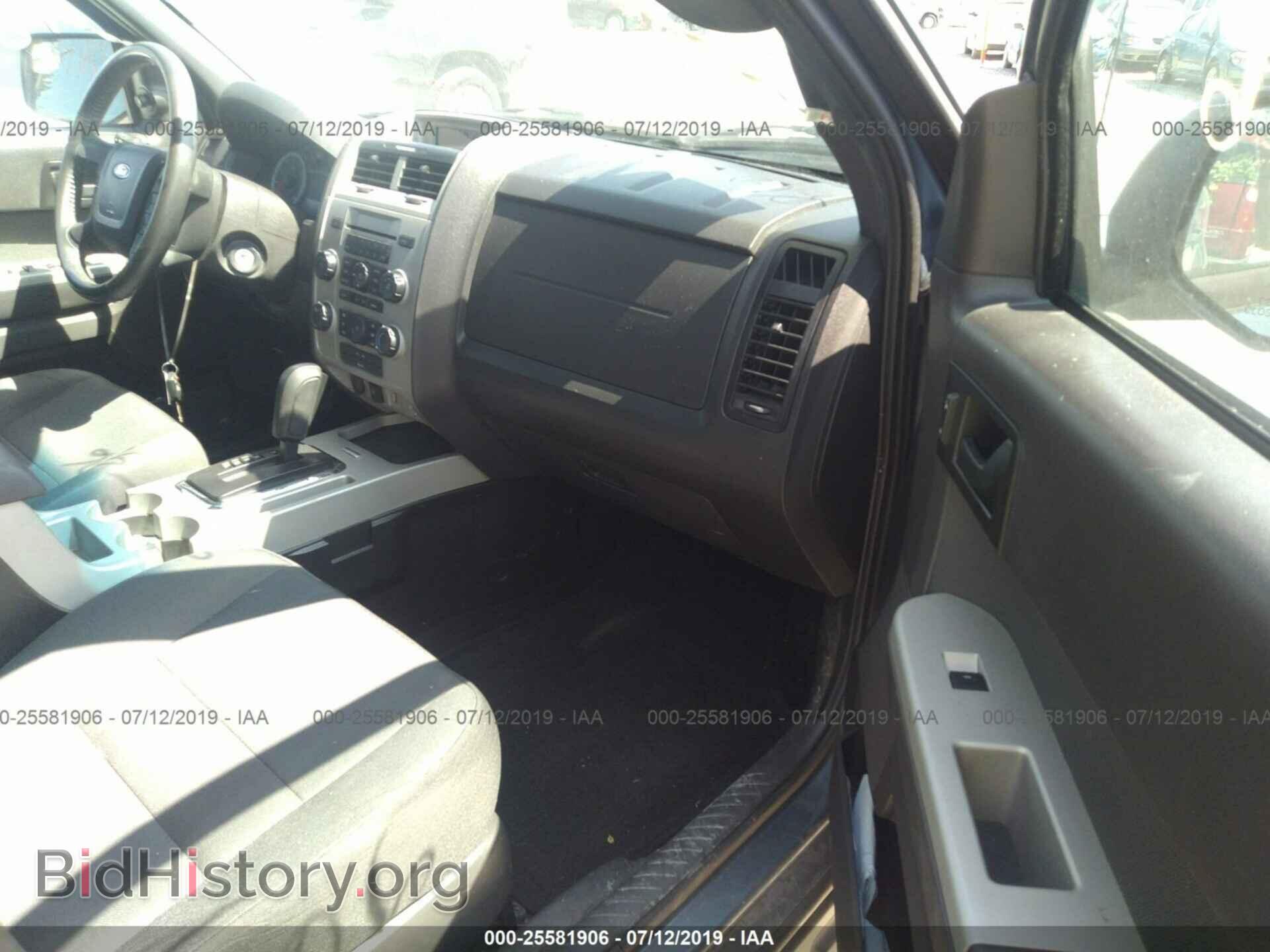 2011 FORD ESCAPE - VIN: 1FMCU0D74BKB33176 - Фото 5