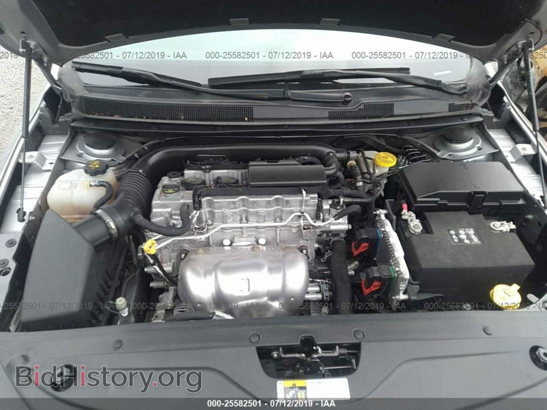 2016 CHRYSLER 200 - VIN: 1C3CCCFBXGN121781 - Фото 10
