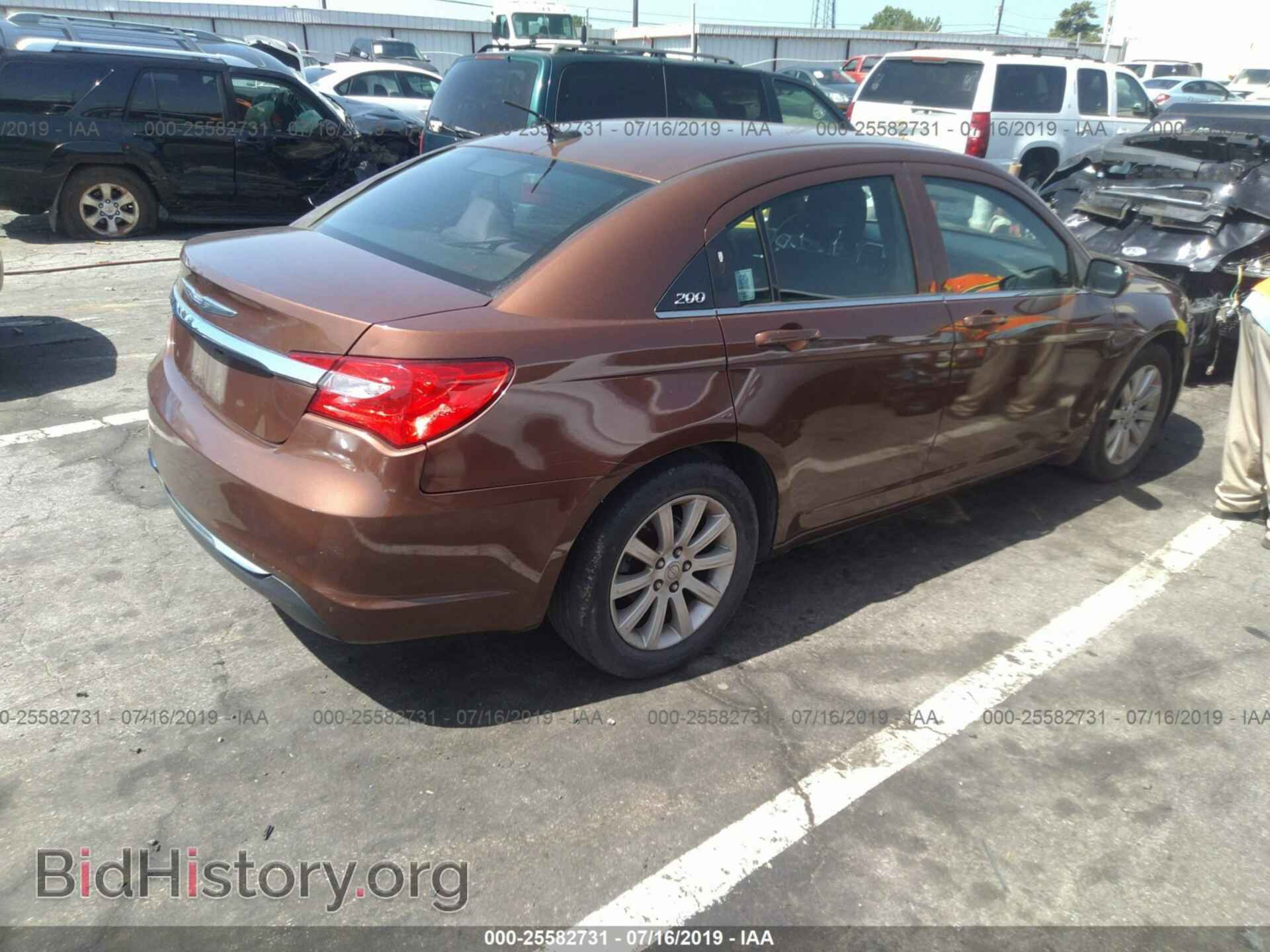 2012 CHRYSLER 200 - VIN: 1C3CCBBG6CN241907 - Фото 4