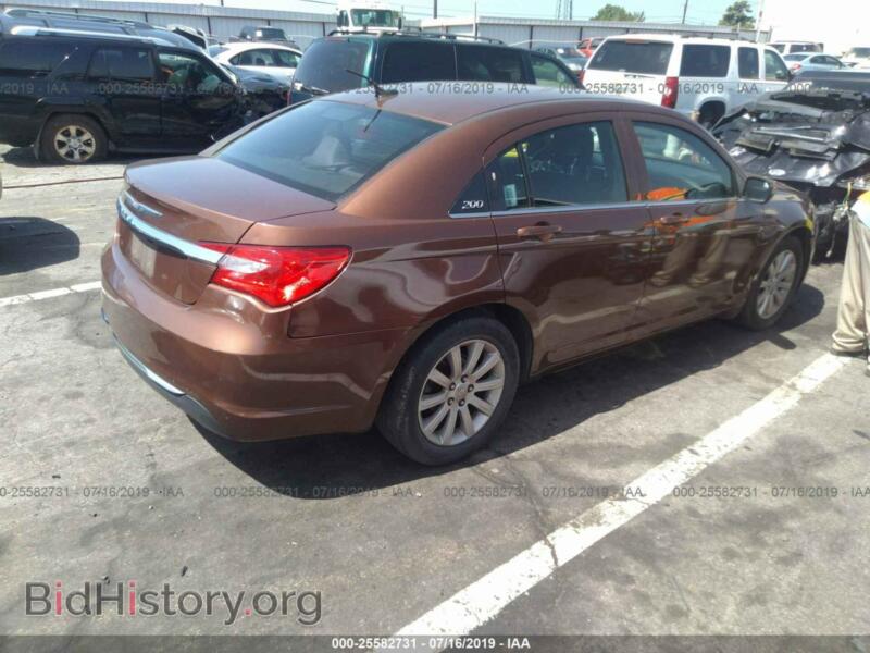 2012 Chrysler 200 (VIN 1C3CCBBG6CN241907) — photo 4 of 10