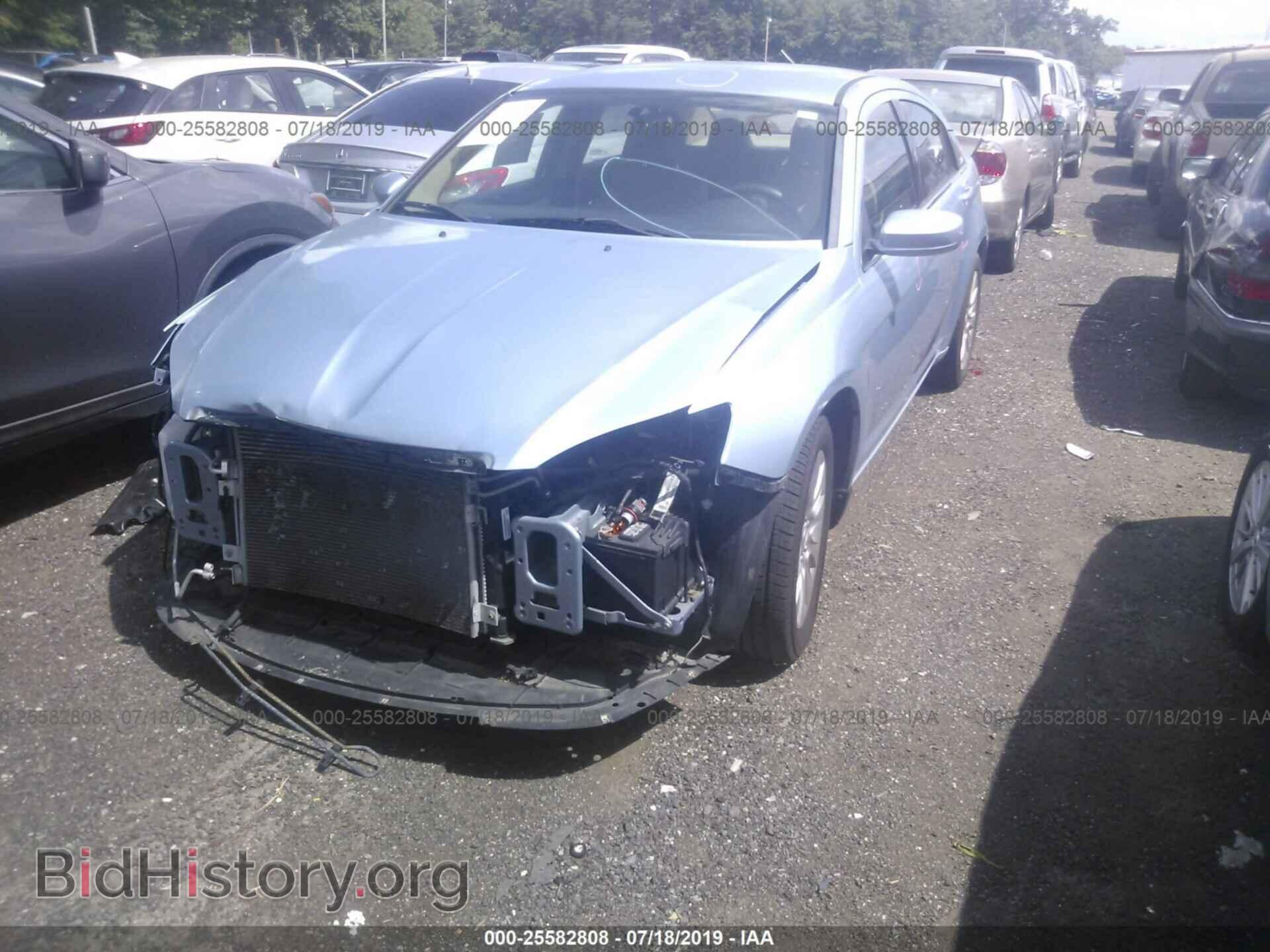 2012 CHRYSLER 200 - VIN: 1C3CCBAB6CN170746 - Photo 2