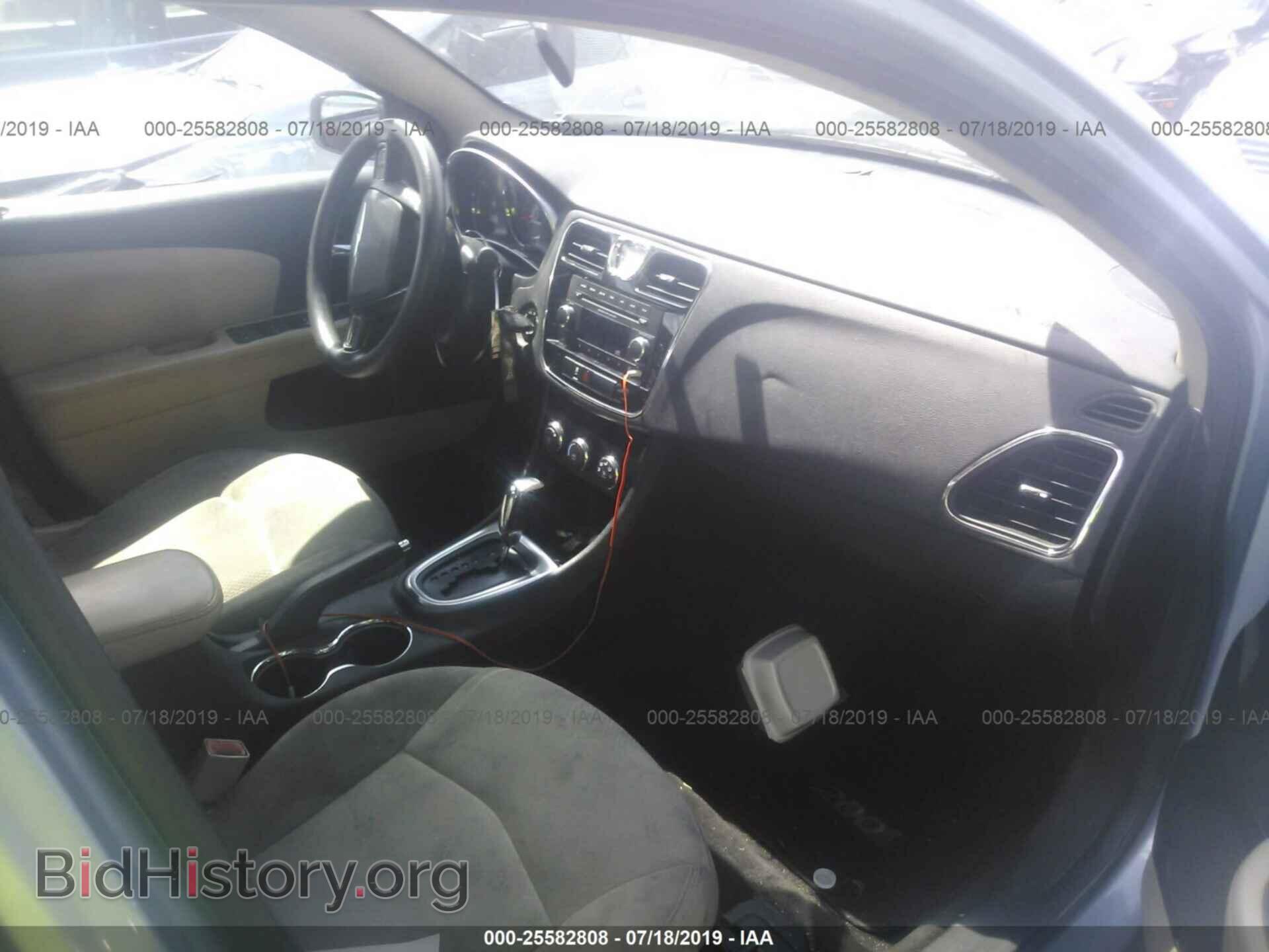 2012 CHRYSLER 200 - VIN: 1C3CCBAB6CN170746 - Photo 5