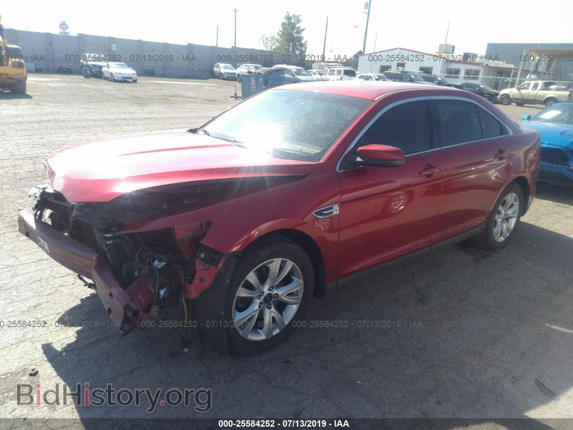 2011 FORD TAURUS - VIN: 1FAHP2EW2BG158105 - Фото 2