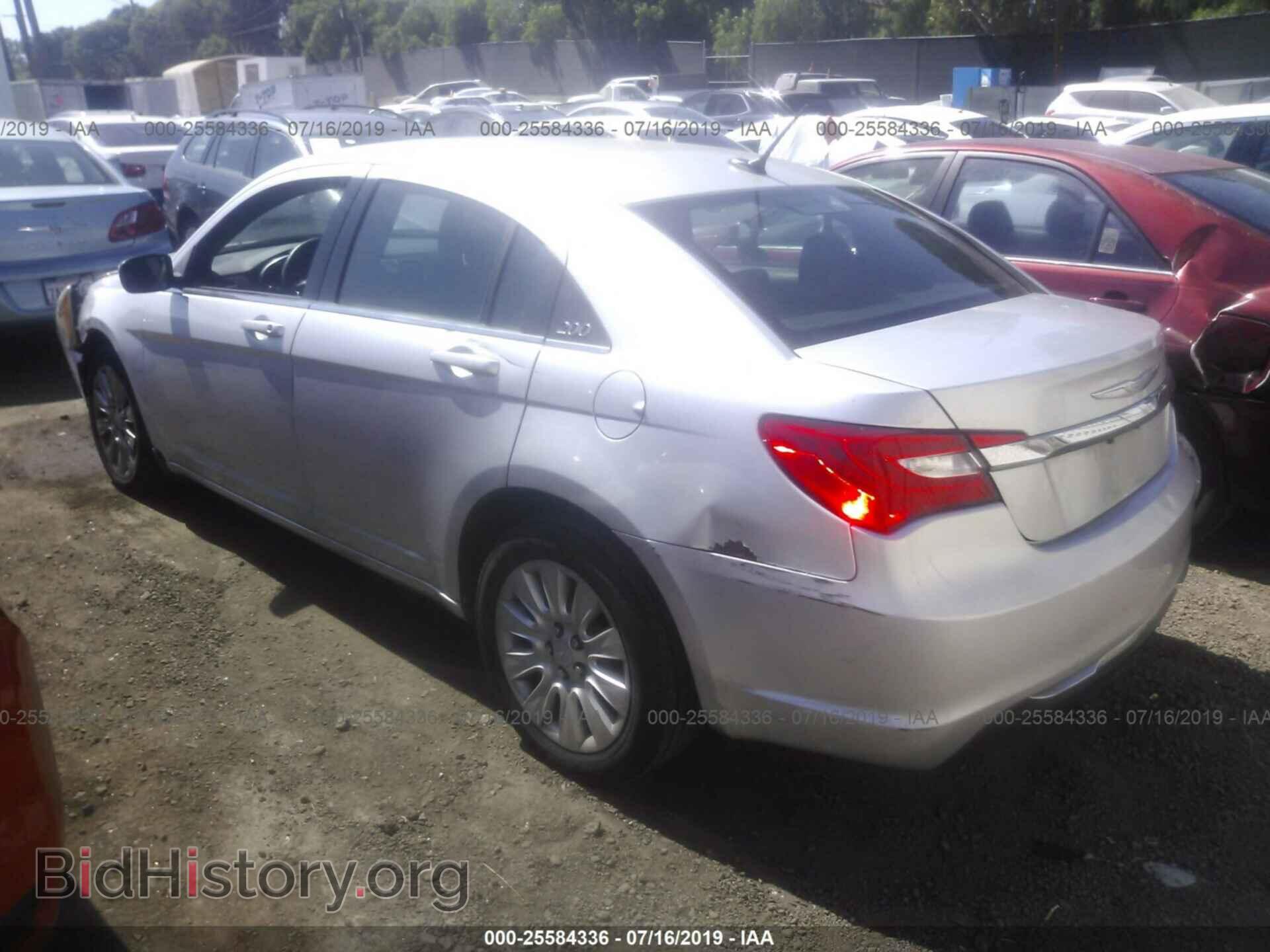 2012 CHRYSLER 200 - VIN: 1C3CCBAB2CN282038 - Фото 3