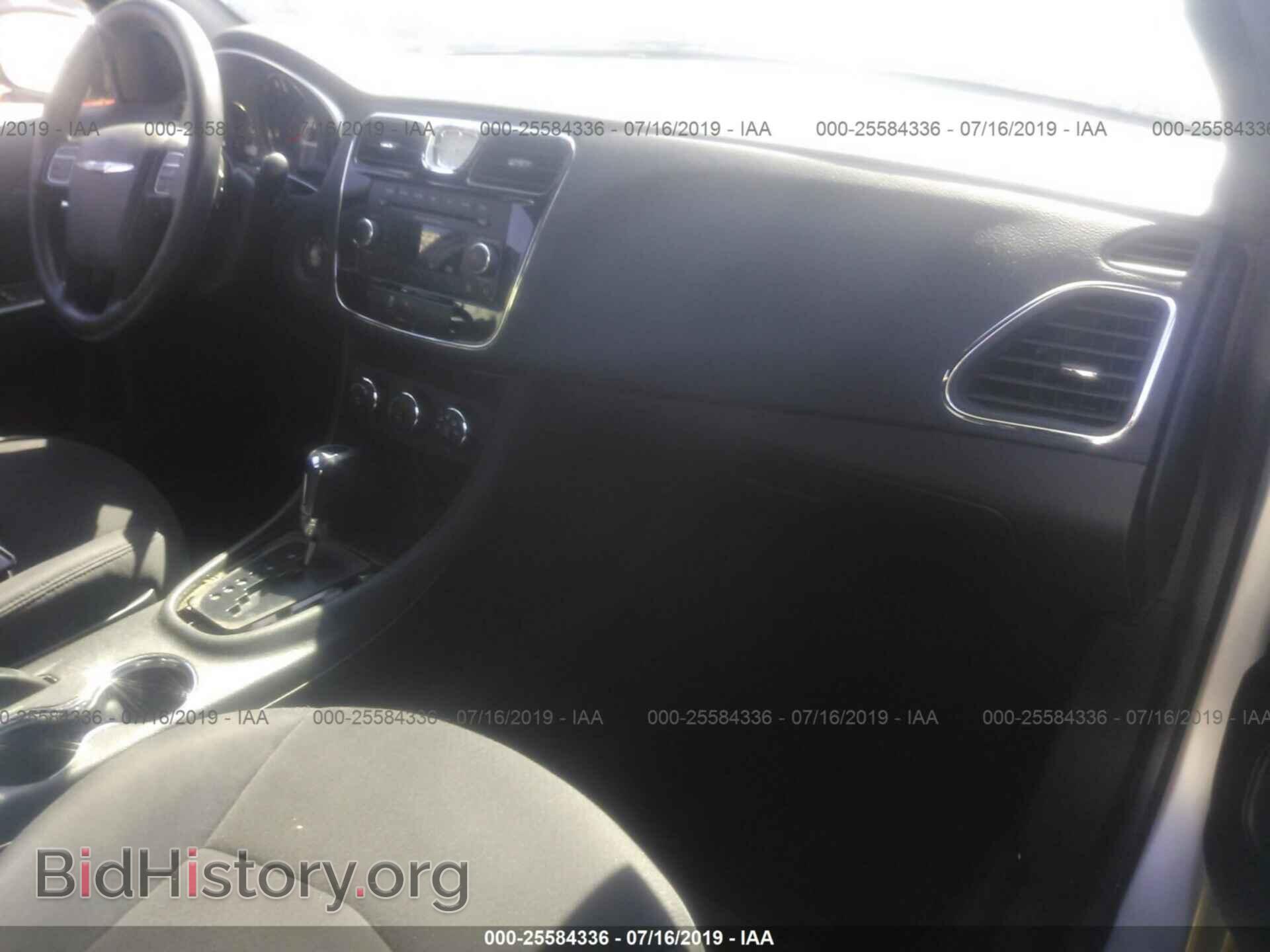 2012 CHRYSLER 200 - VIN: 1C3CCBAB2CN282038 - Фото 5