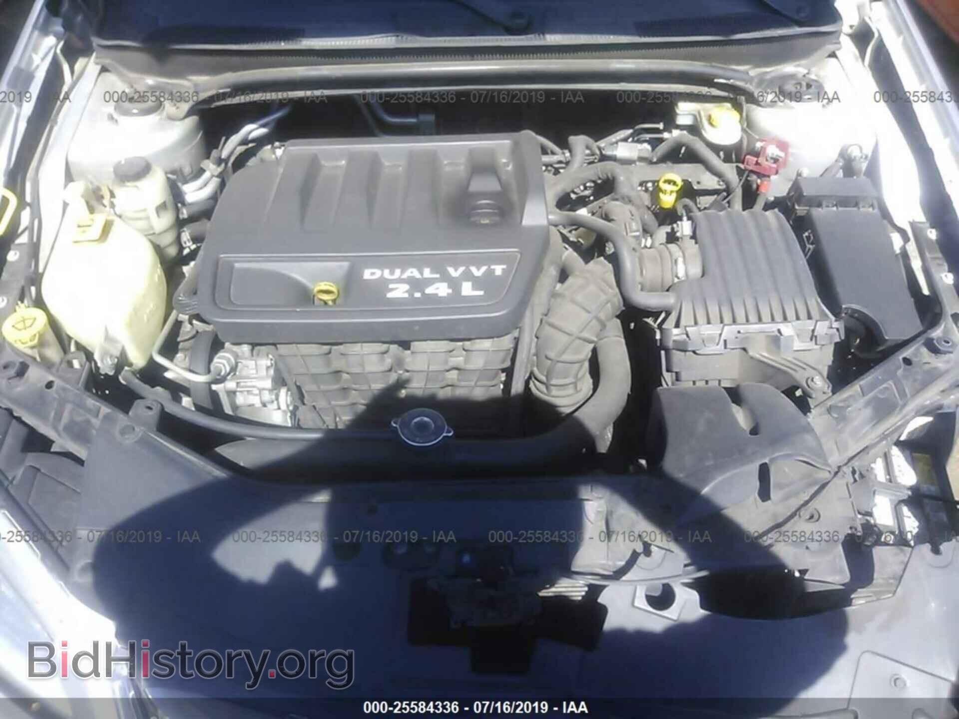 2012 CHRYSLER 200 - VIN: 1C3CCBAB2CN282038 - Фото 10