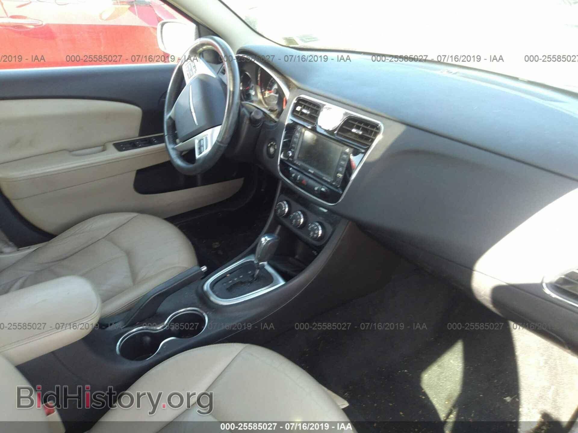 2011 CHRYSLER 200 - VIN: 1C3BC2FG9BN514343 - Photo 5