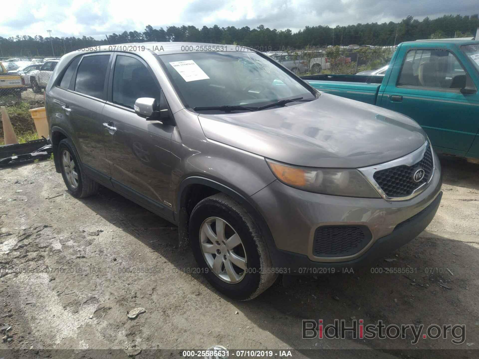 Фотография 5XYKTCA17BG090091 - KIA SORENTO 2011