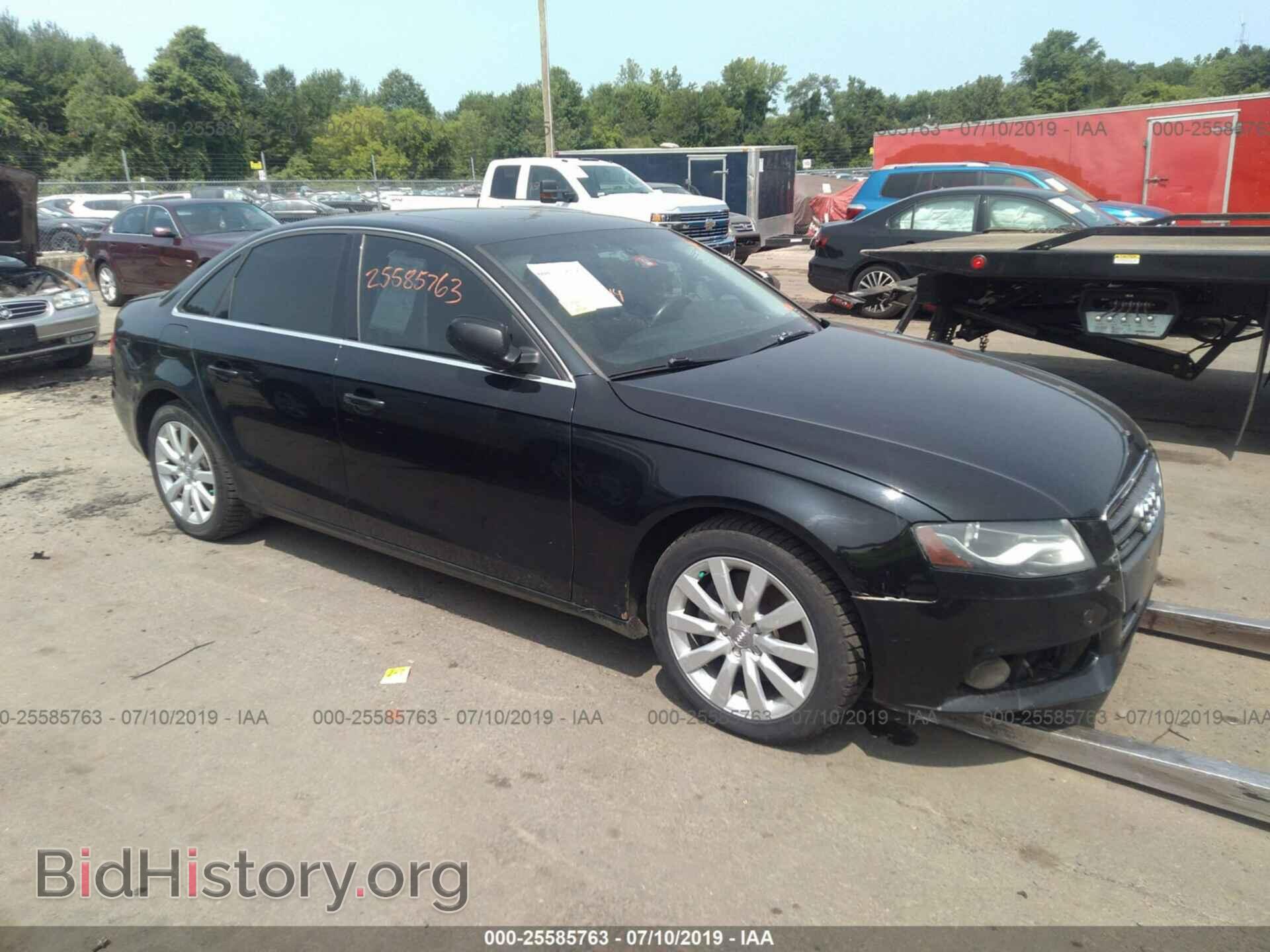 Фотография WAUHFAFL7AA050170 - AUDI A4 2010