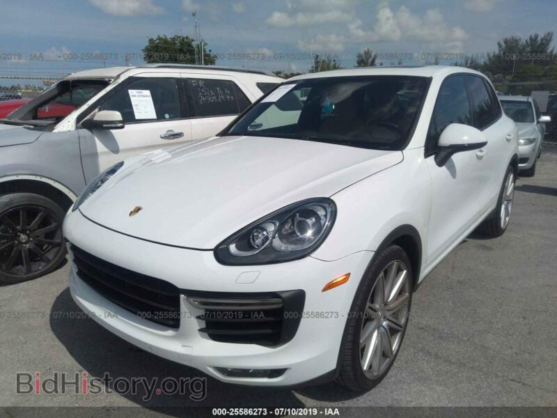 2017 Porsche CAYENNE (VIN WP1AA2A25HKA89592) — фото 6 из 10