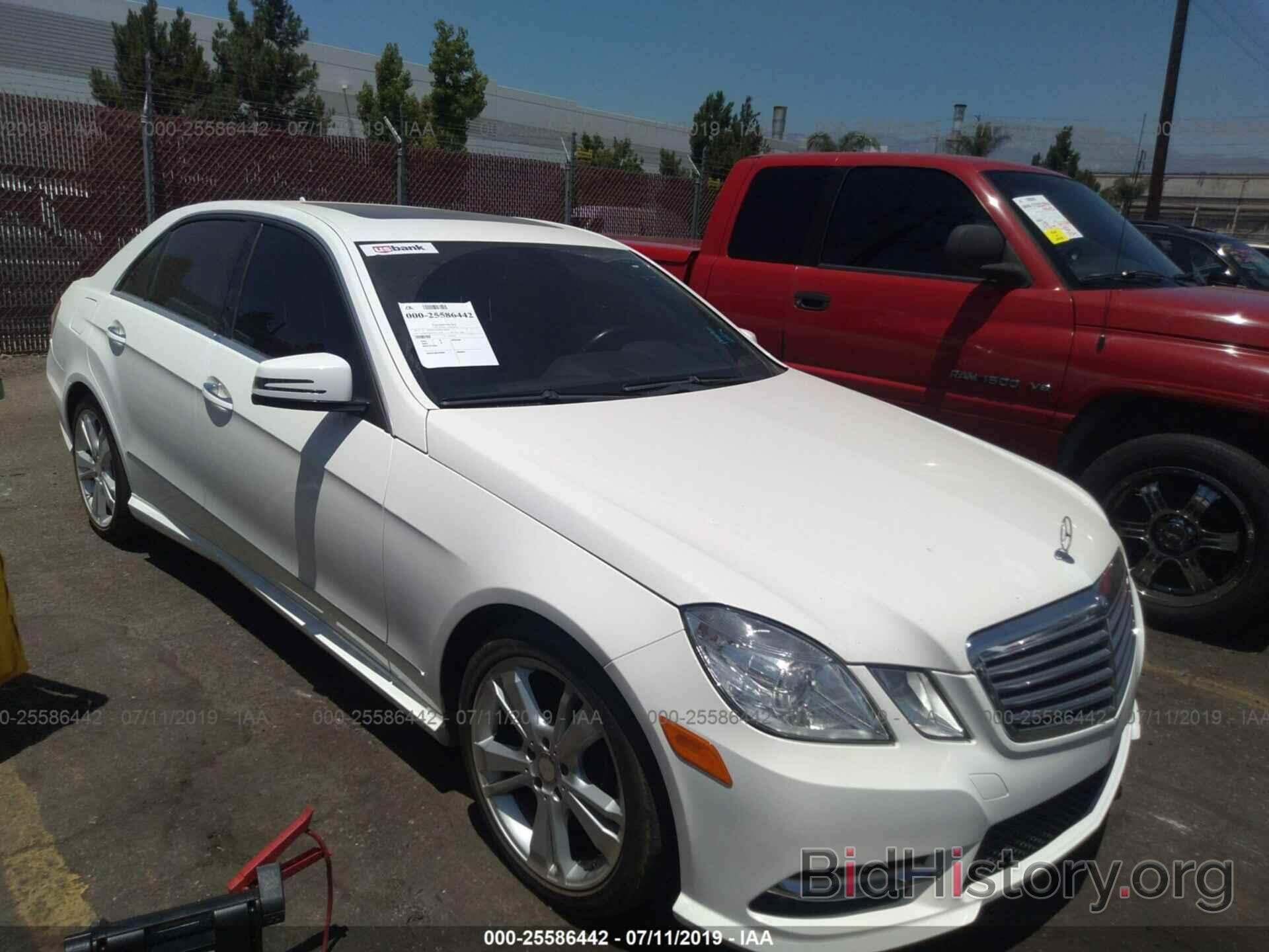 Photo WDDHF5KB7DA718339 - MERCEDES-BENZ E 2013