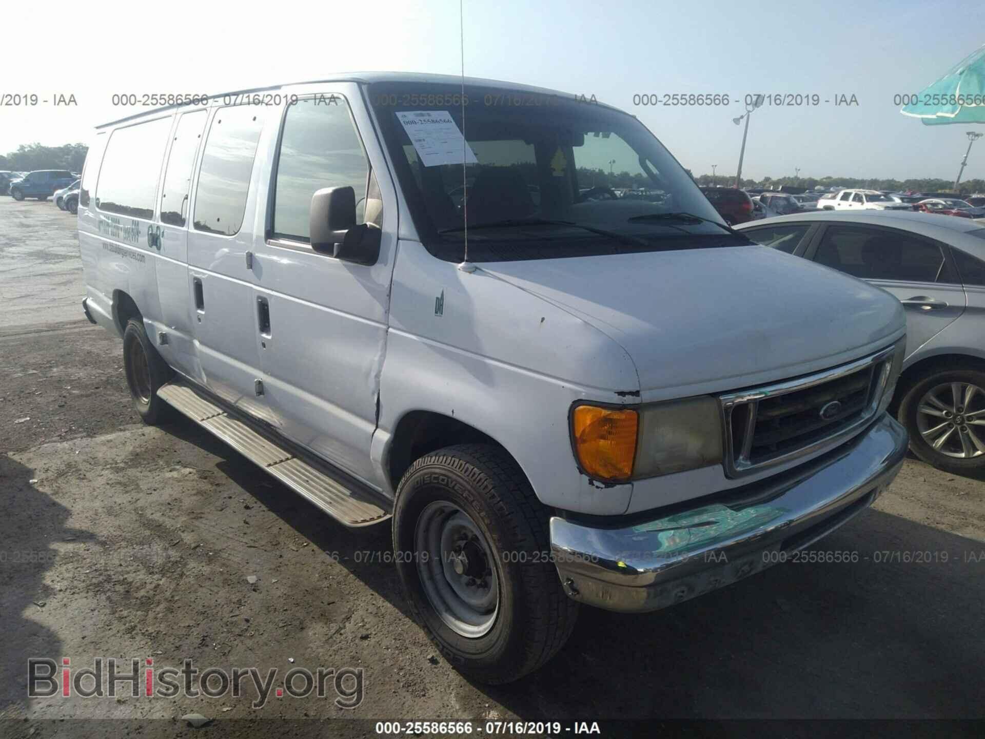 Photo 1FBSS31L63HB00790 - FORD ECONOLINE 2003