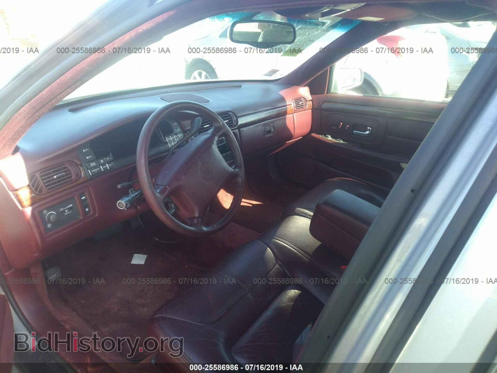 1998 CADILLAC DEVILLE - VIN: 1G6KD54Y2WU720057 - Photo 5